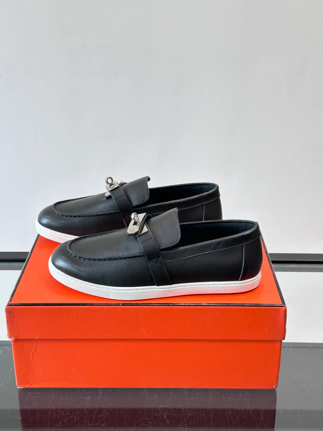 Men's Loafers And Dress Shoes HERMES 17904323