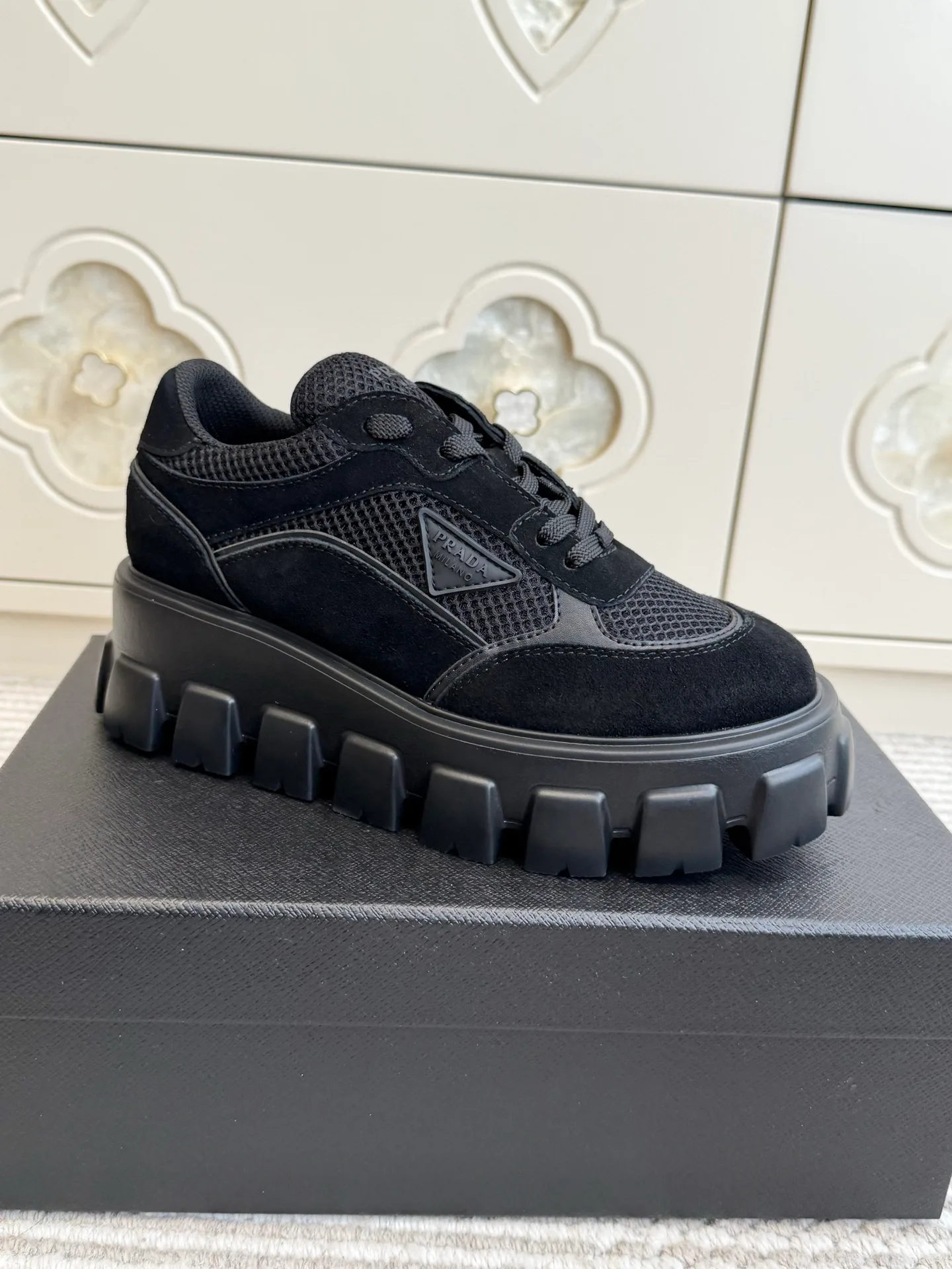 Women's Sneakers PRADA 18261279