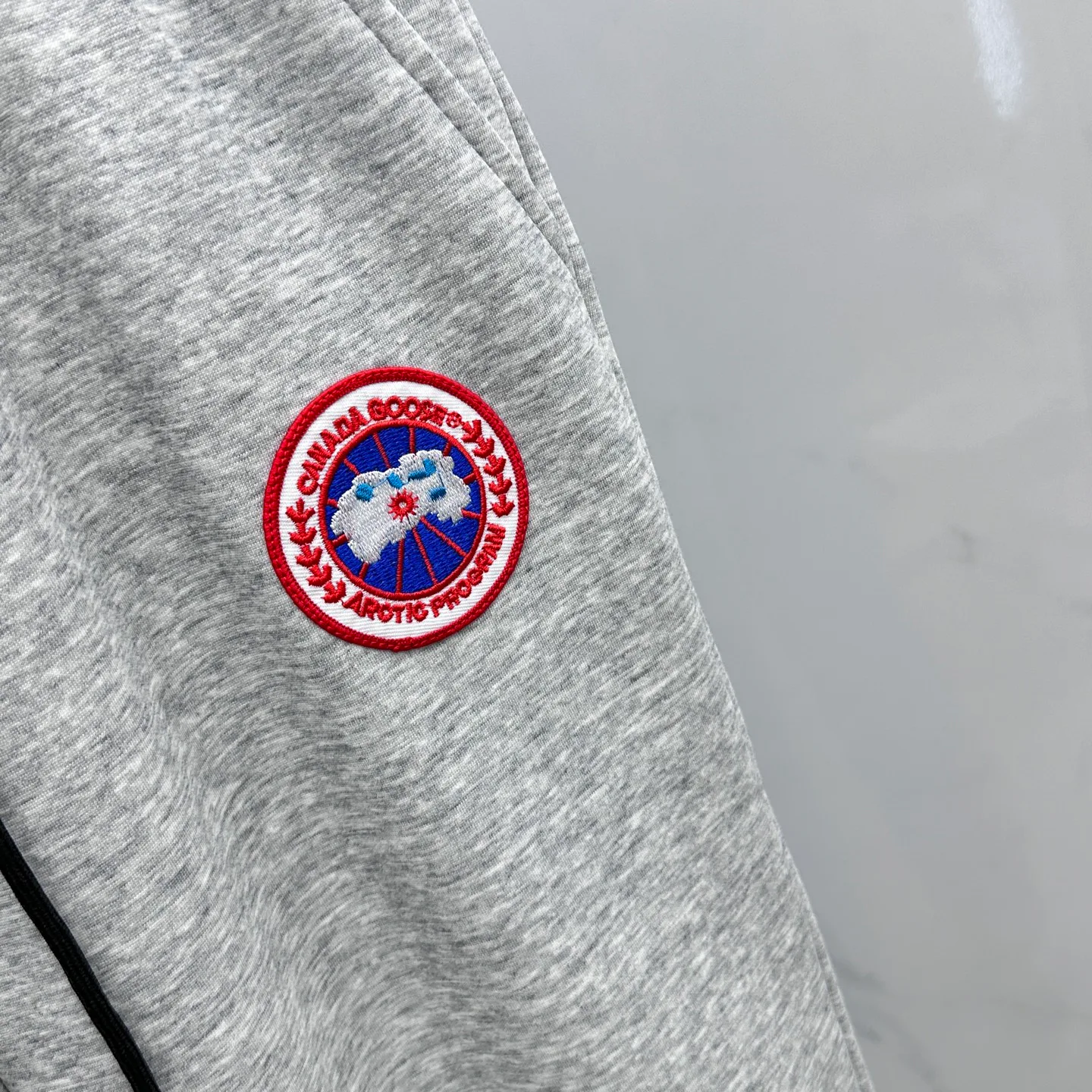 Men's Trousers CANADA GOOSE 18246688
