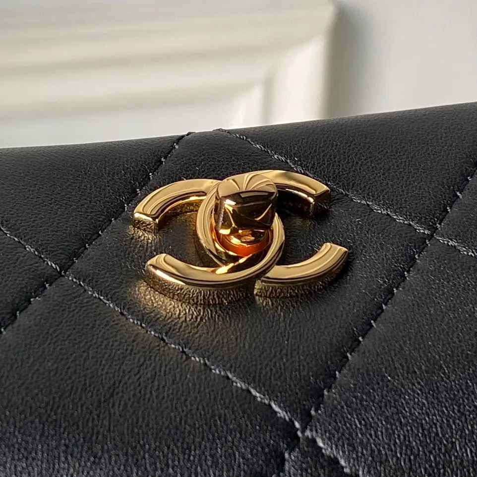 Women's Classic Handbags CHANEL 18000290