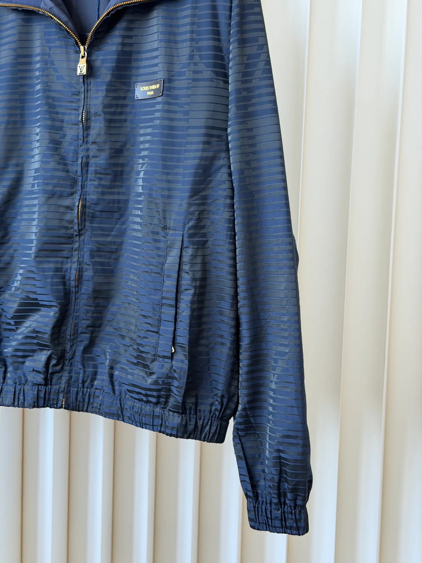 Women's Jackets And Down Jackets LOUIS VUITTON 17950099