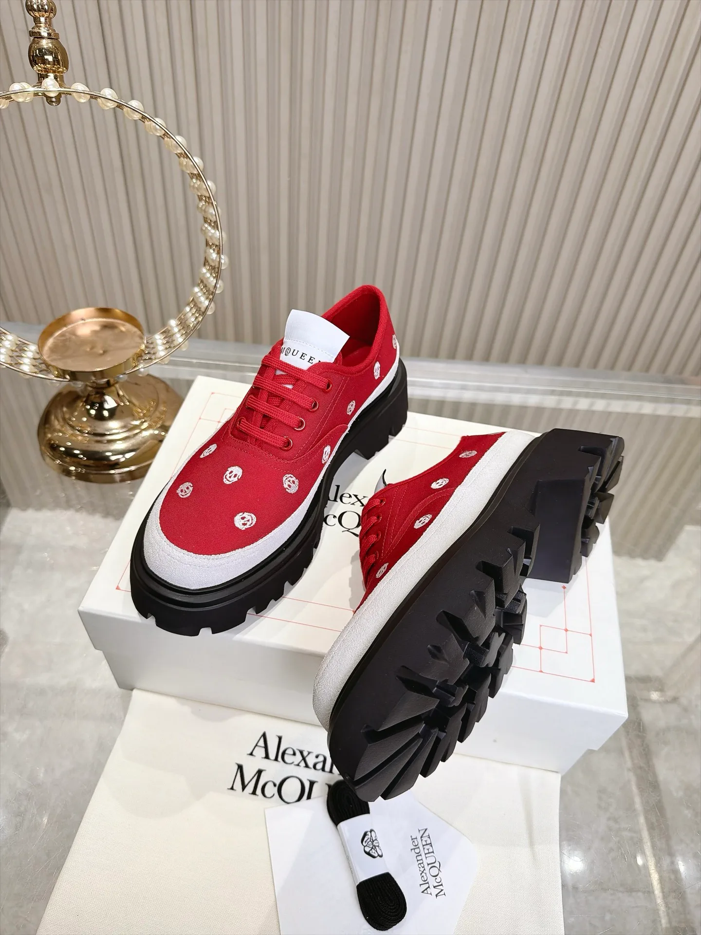 Кроссовки Мужские Alexander Mcqueen 18561964