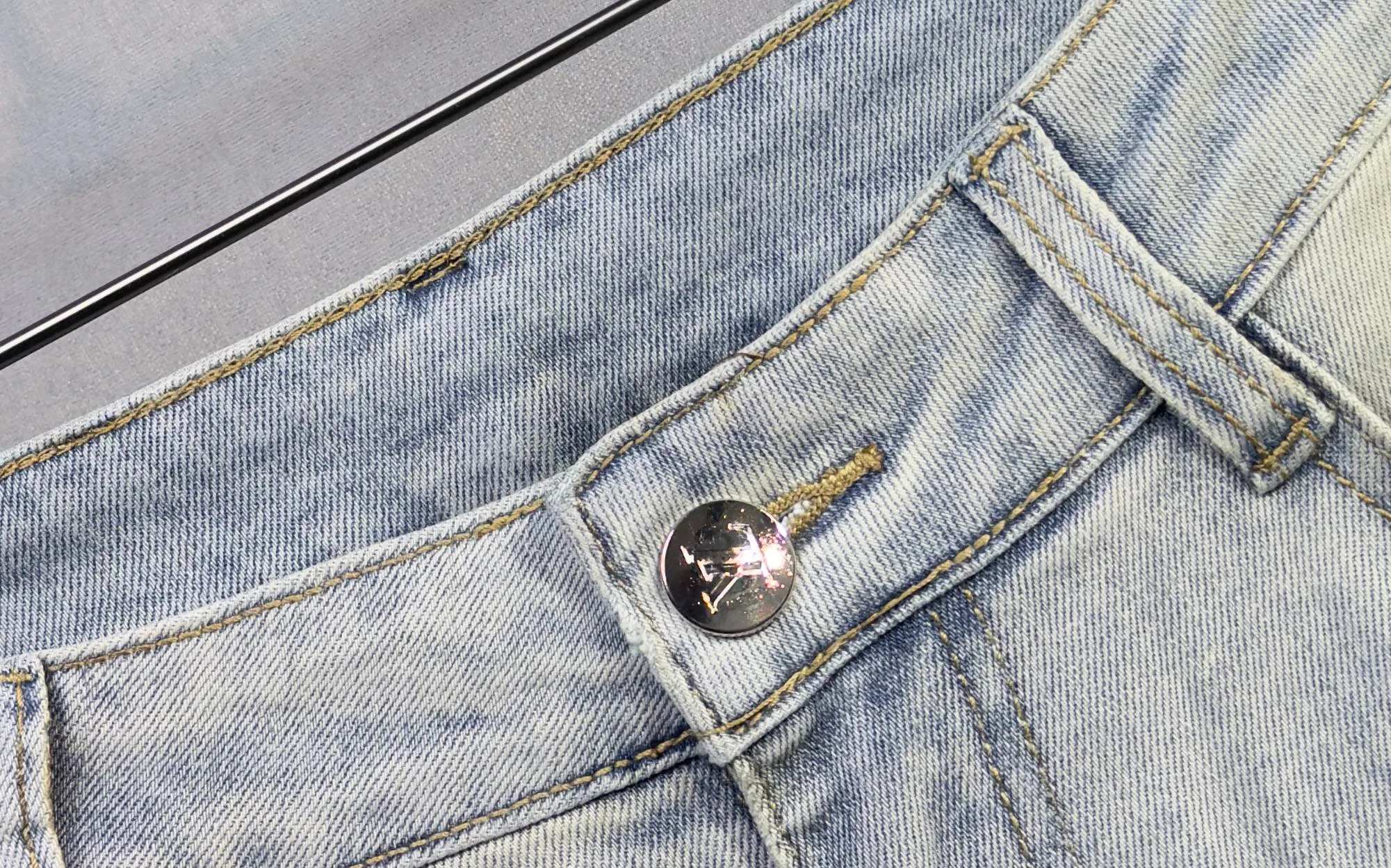 Men's Jeans LOUIS VUITTON 18098383