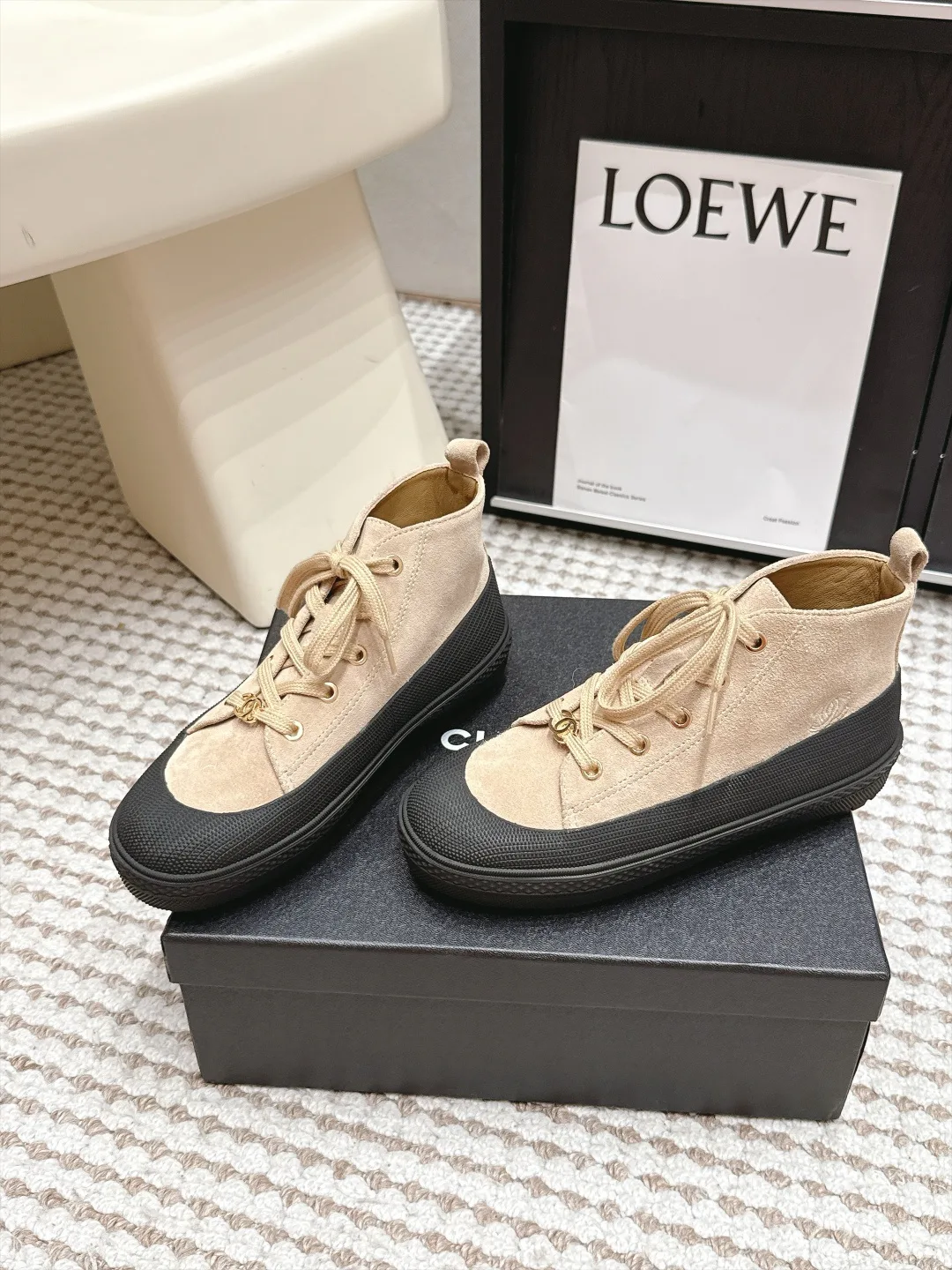 Women's Sneakers CHANEL 18497858