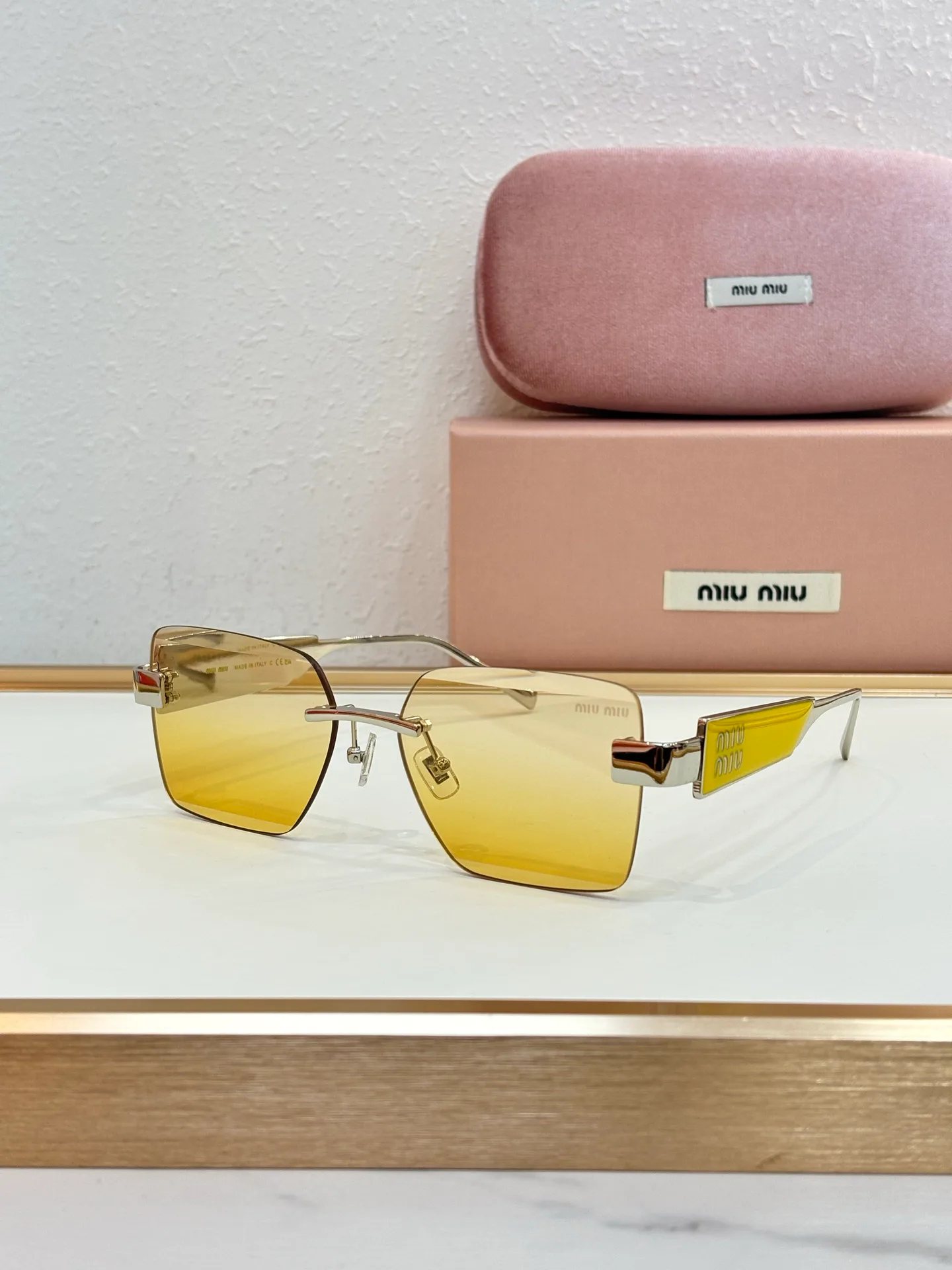 Glasses MIU MIU 18325671