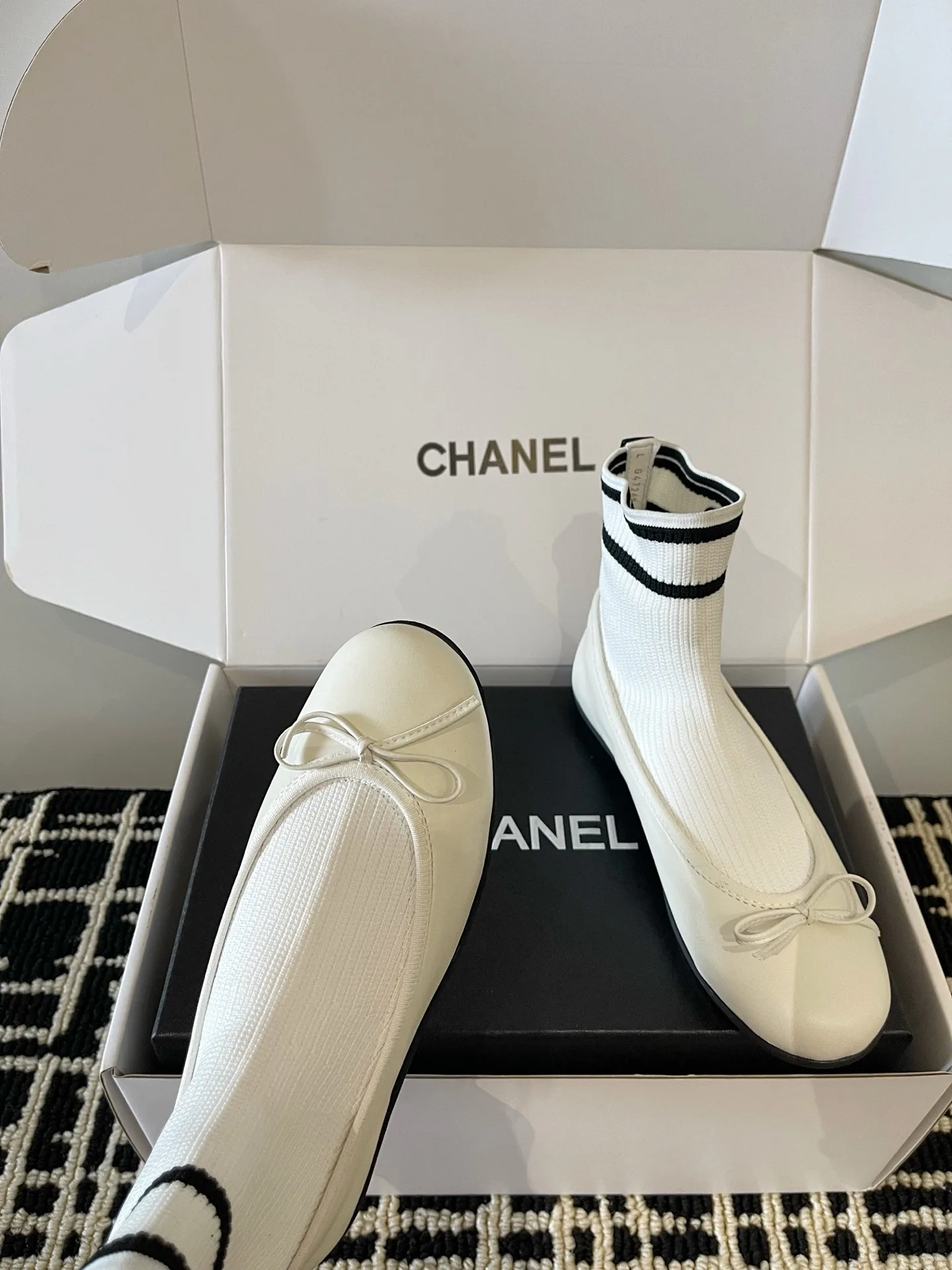 Women's Ballet Flats CHANEL 17866969