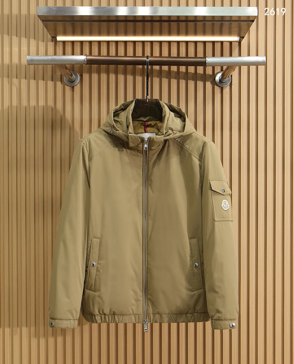 Men's Jackets And Down Jackets MONCLER 18256722