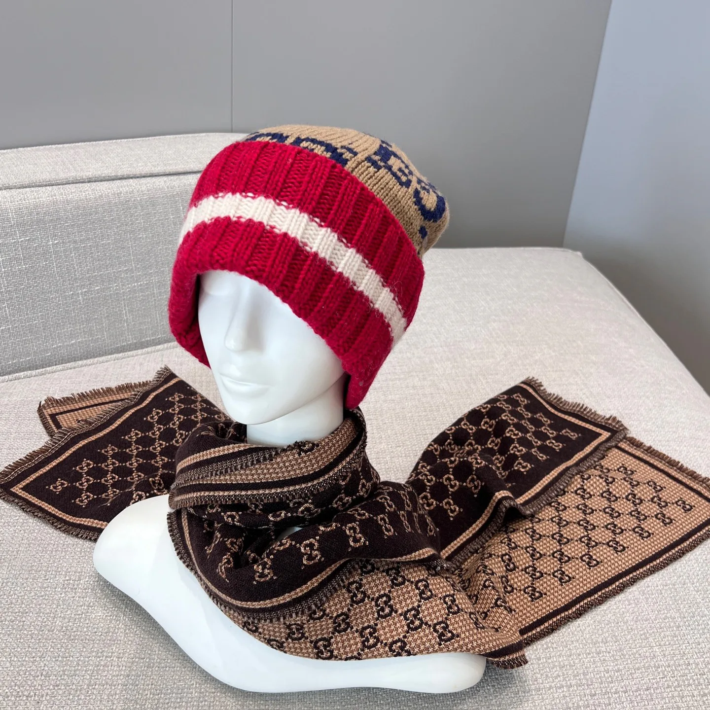 Scarves GUCCI 17992019
