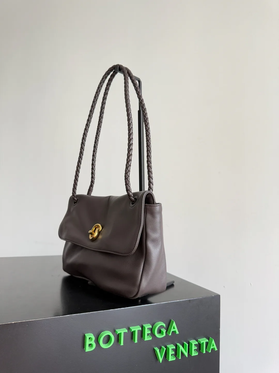 Women's Classic Handbags BOTTEGA VENETA 17533423