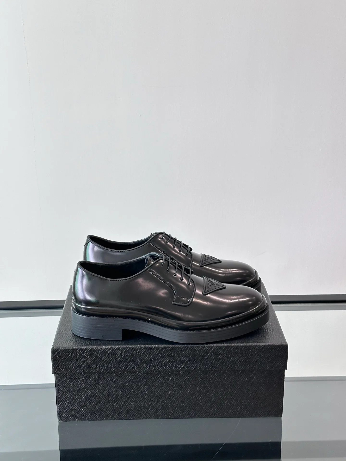 Men's Loafers And Dress Shoes PRADA 17715979