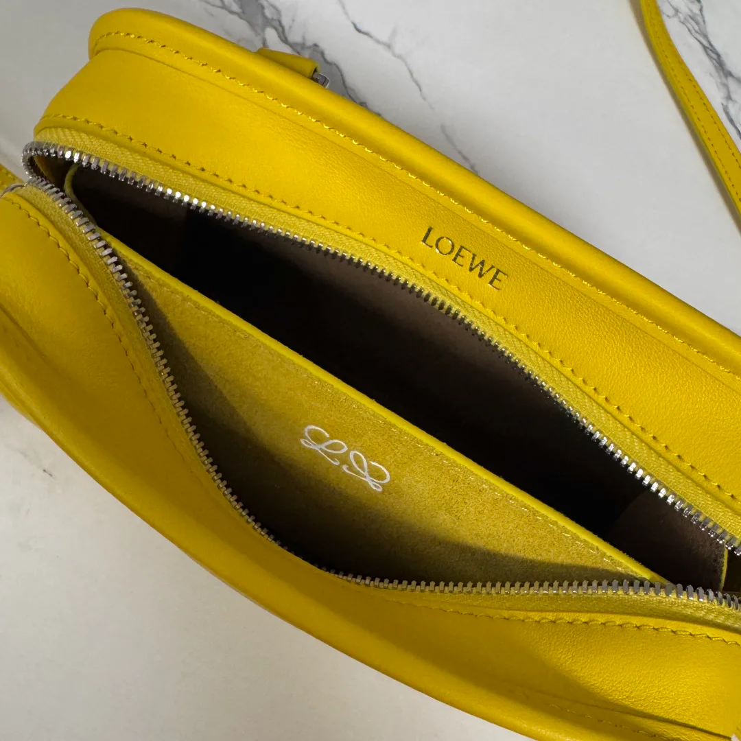 Women's Classic Handbags LOEWE 18004246