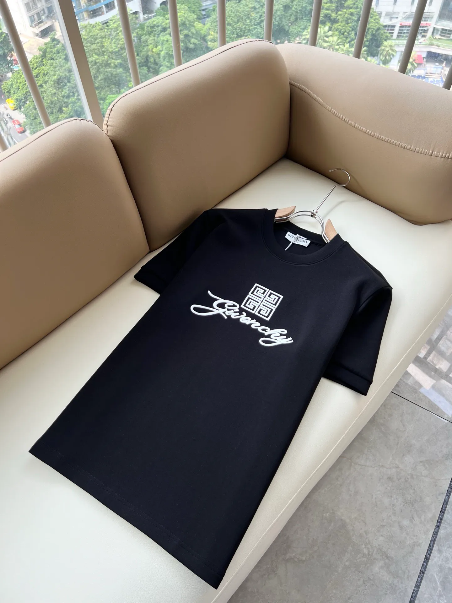 Men's T-Shirts GIVENCHY 18495612