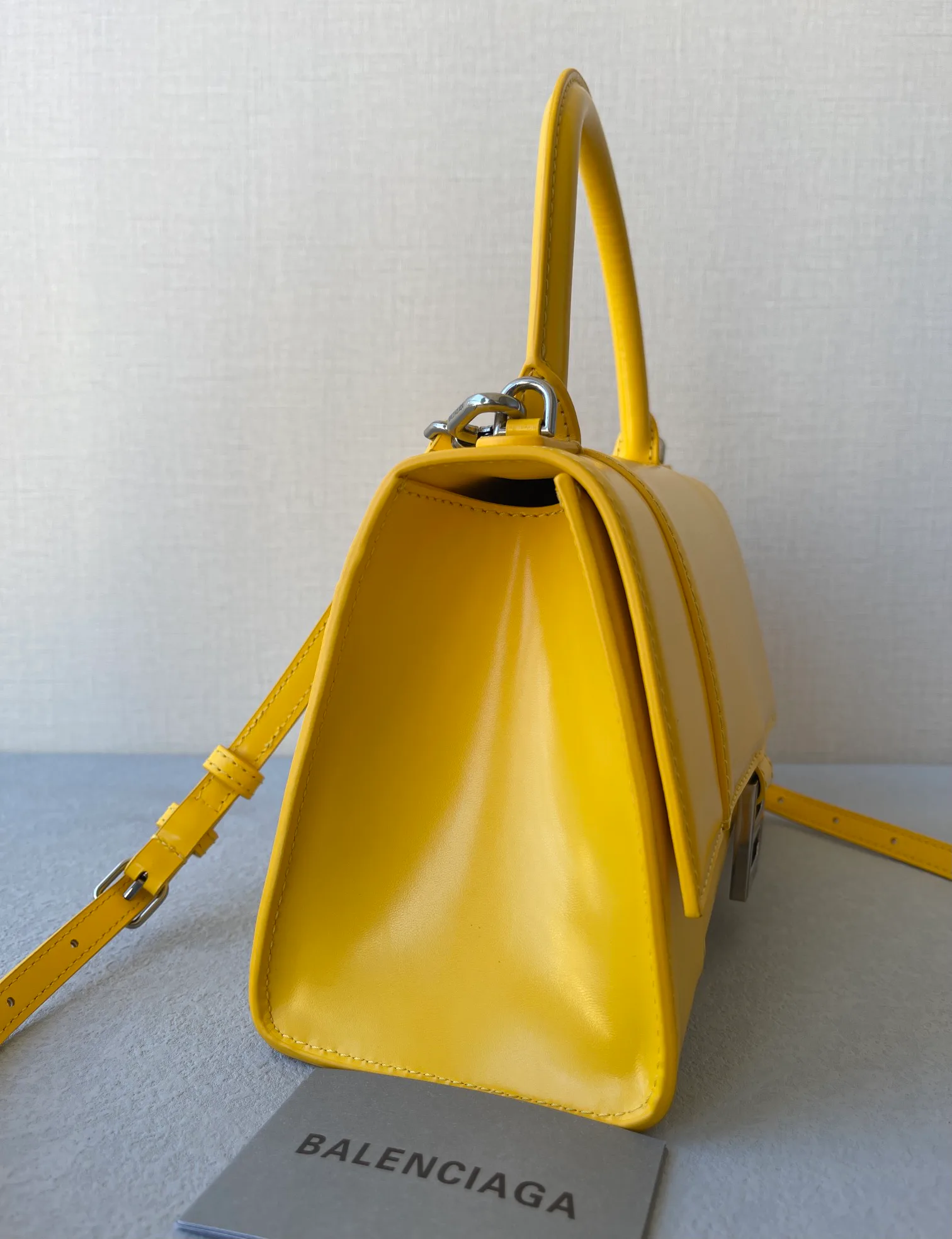 Классические Сумки Женские Balenciaga 18619529