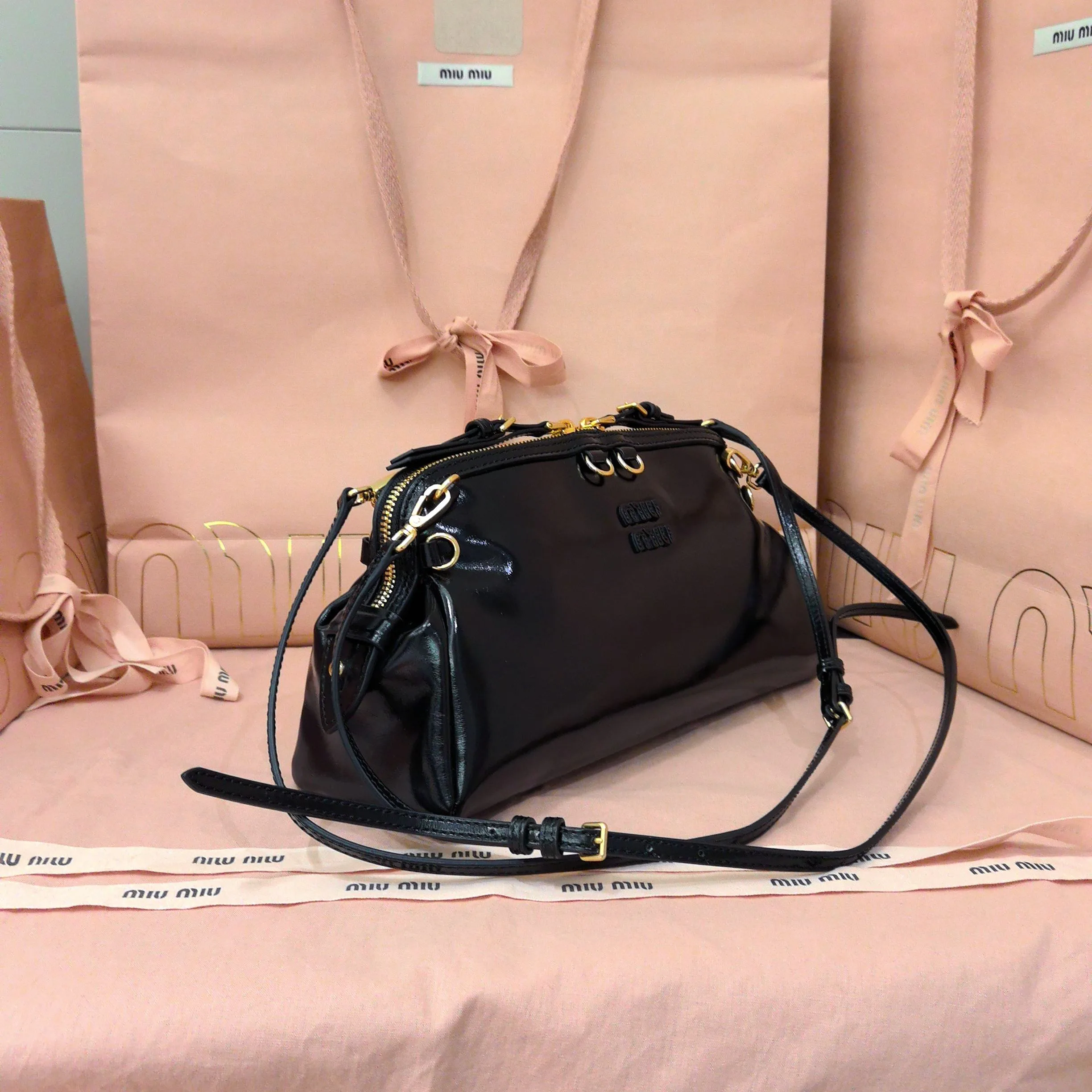 Классические Сумки Женские Miu Miu 18602503