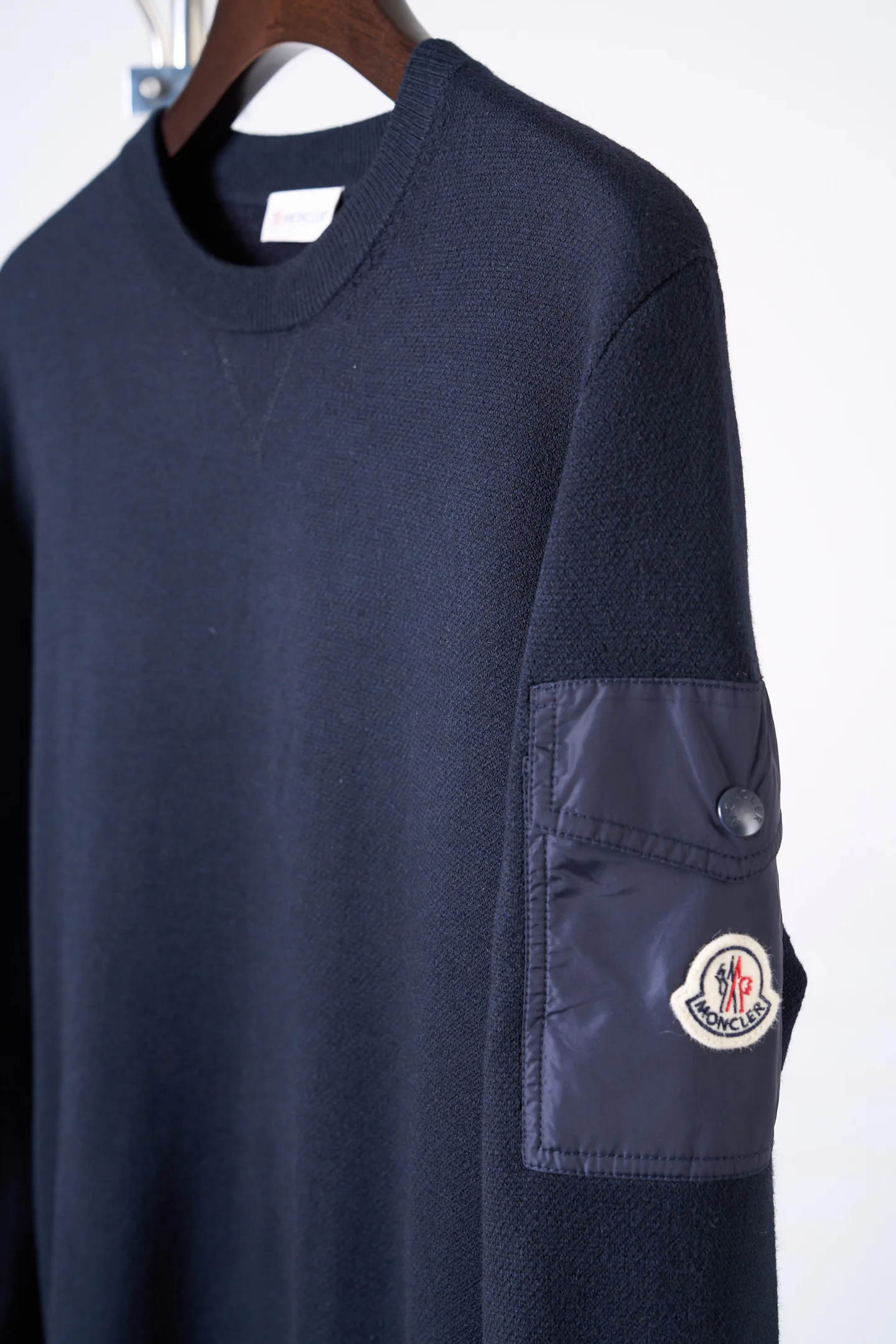 Men's Jumpers And Sweaters MONCLER 18178907