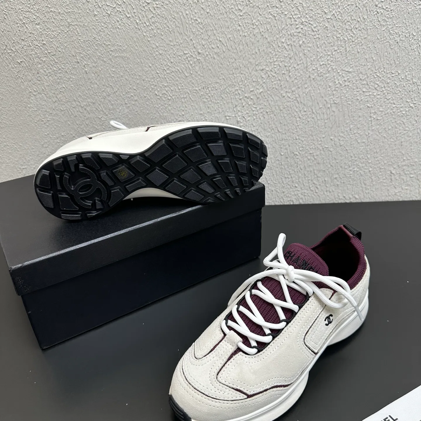 Women's Sneakers CHANEL 17934450
