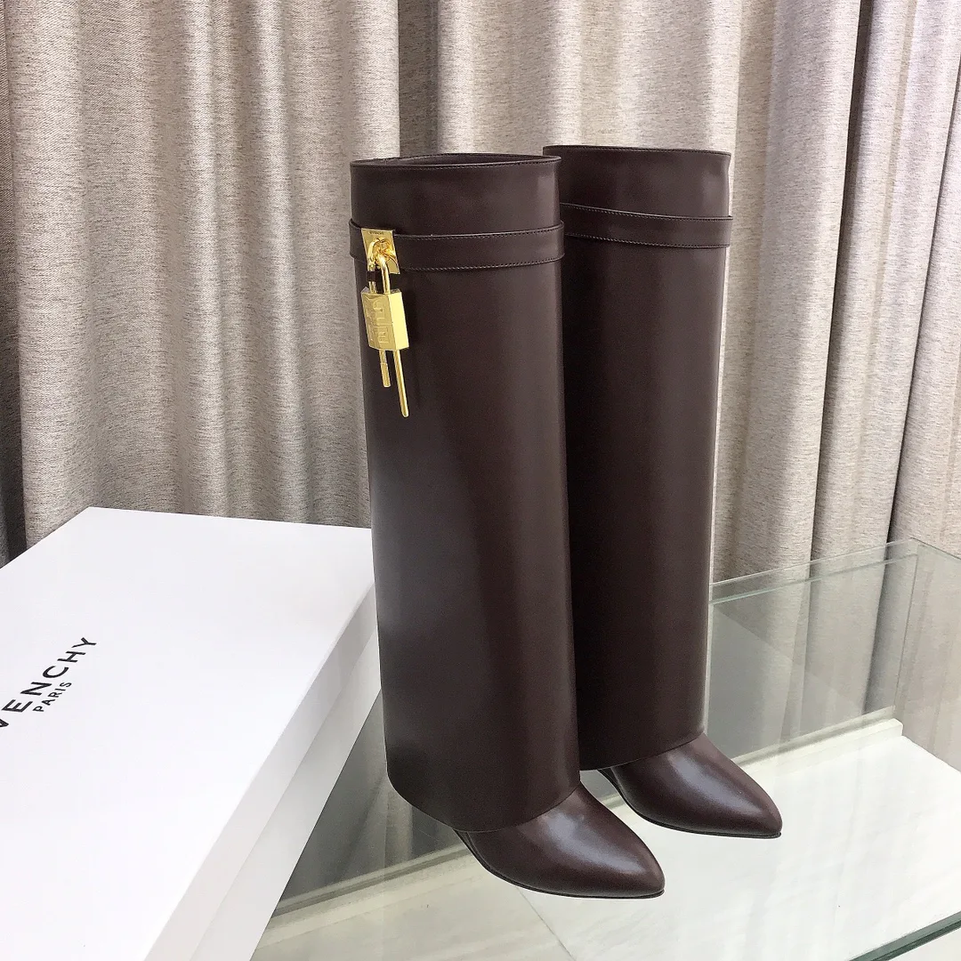 Women's Boots GIVENCHY 18294523