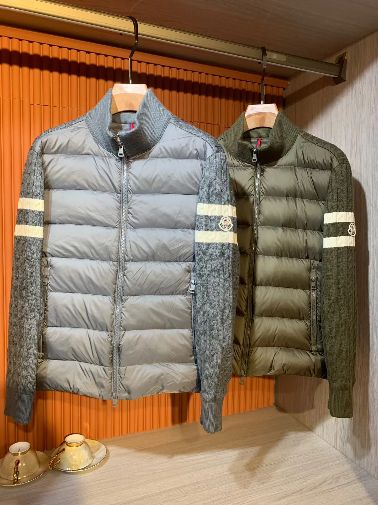 Men's Jackets And Down Jackets MONCLER 18084406