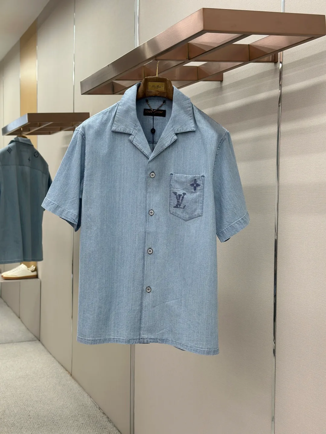 Men's Shirts LOUIS VUITTON 17288520