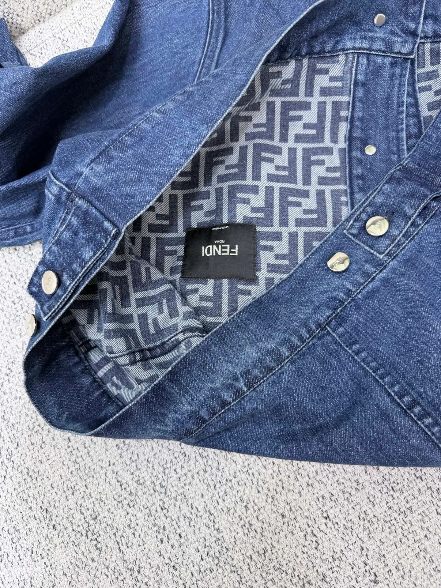 Men's Jackets And Down Jackets FENDI 18074038