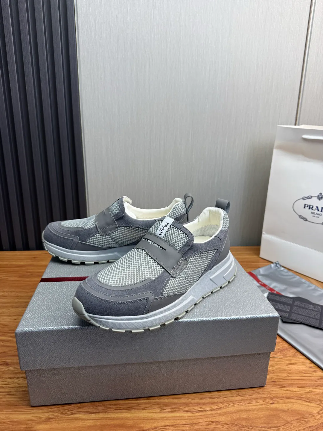 Men's Sneakers PRADA 17814138