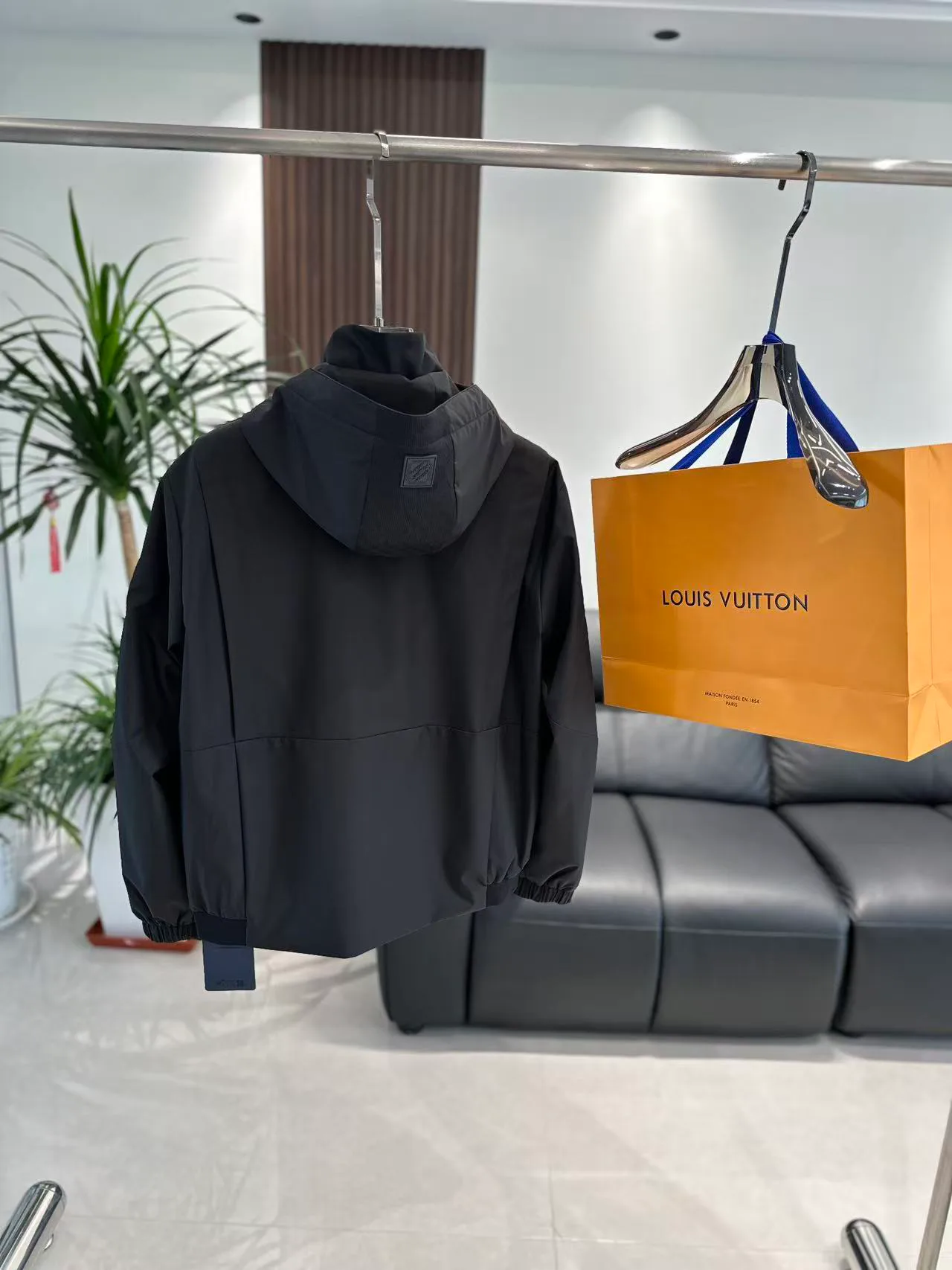 Men's Jackets And Down Jackets LOUIS VUITTON 18355711