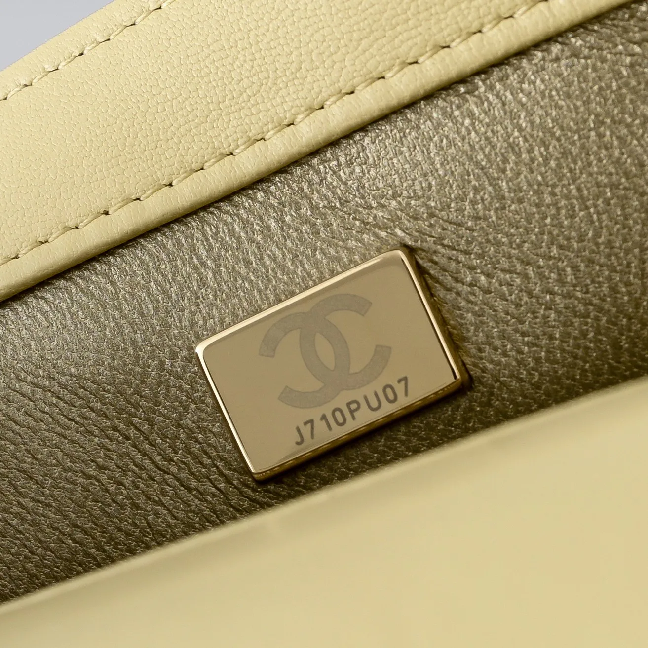Women's Classic Handbags CHANEL 18148077