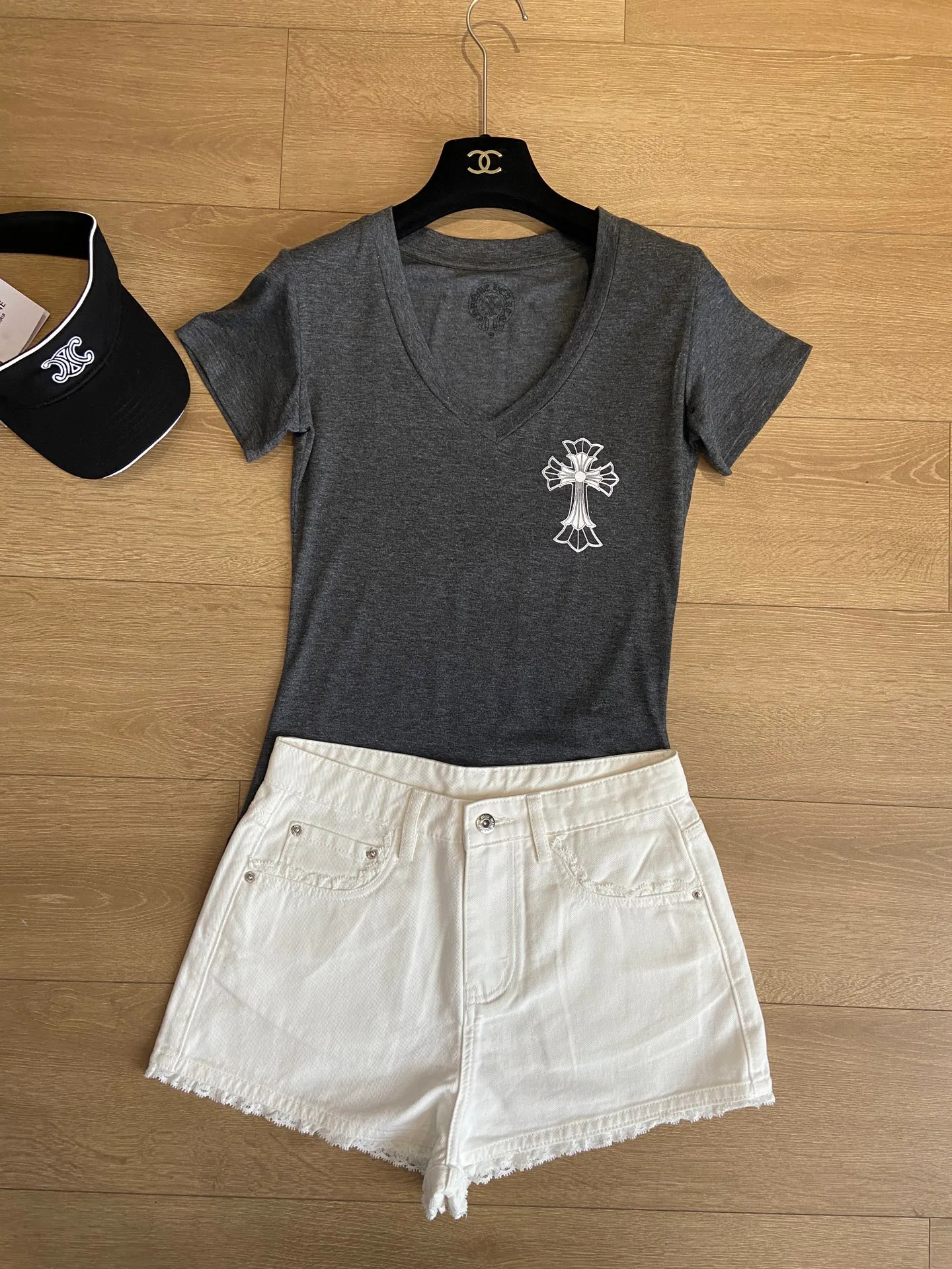 Women's T-Shirts CHROME HEARTS 17160001