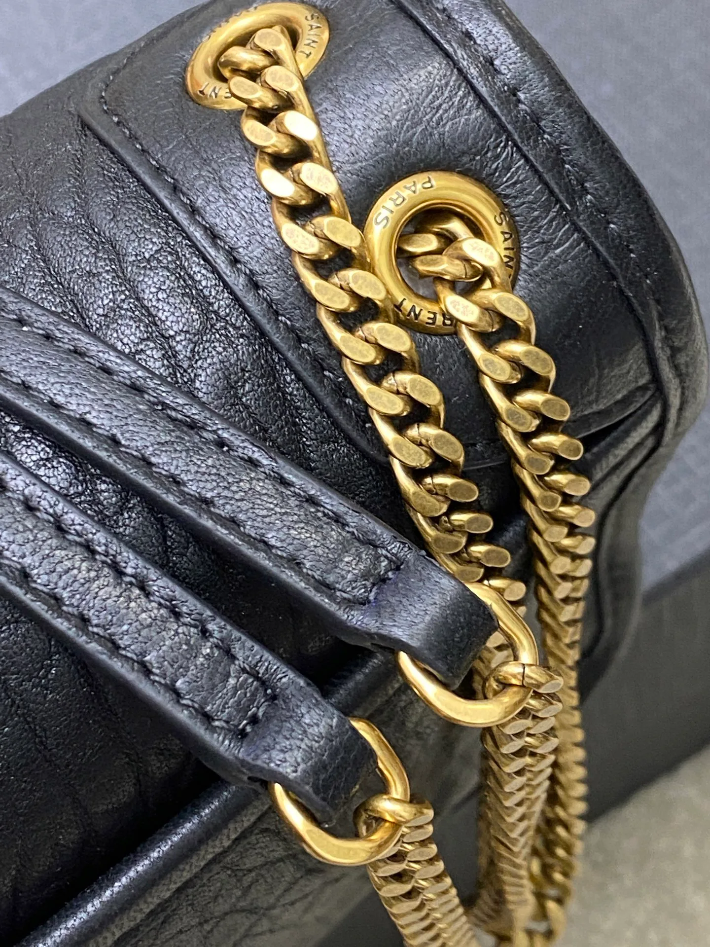 Women's Classic Handbags SAINT LAURENT 17823706