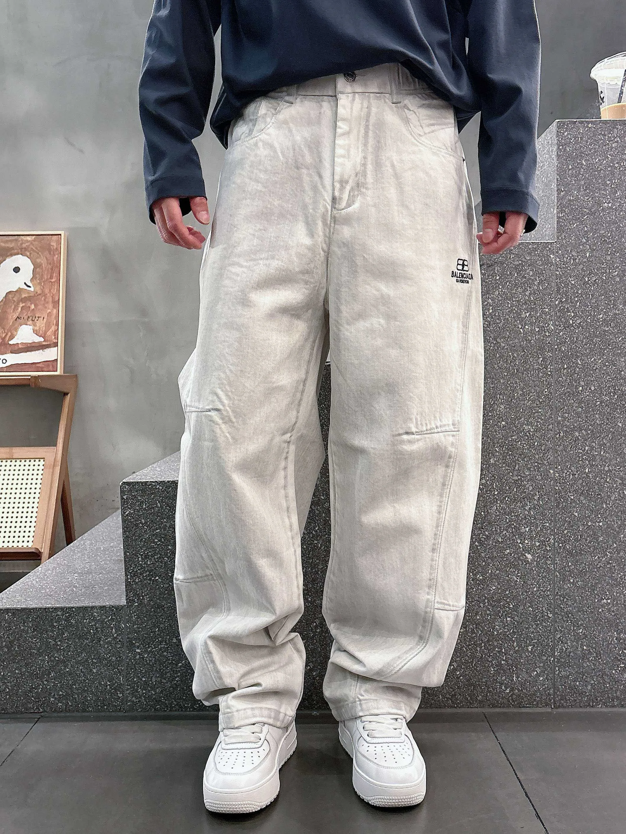 Men's Trousers BALENCIAGA 18408227
