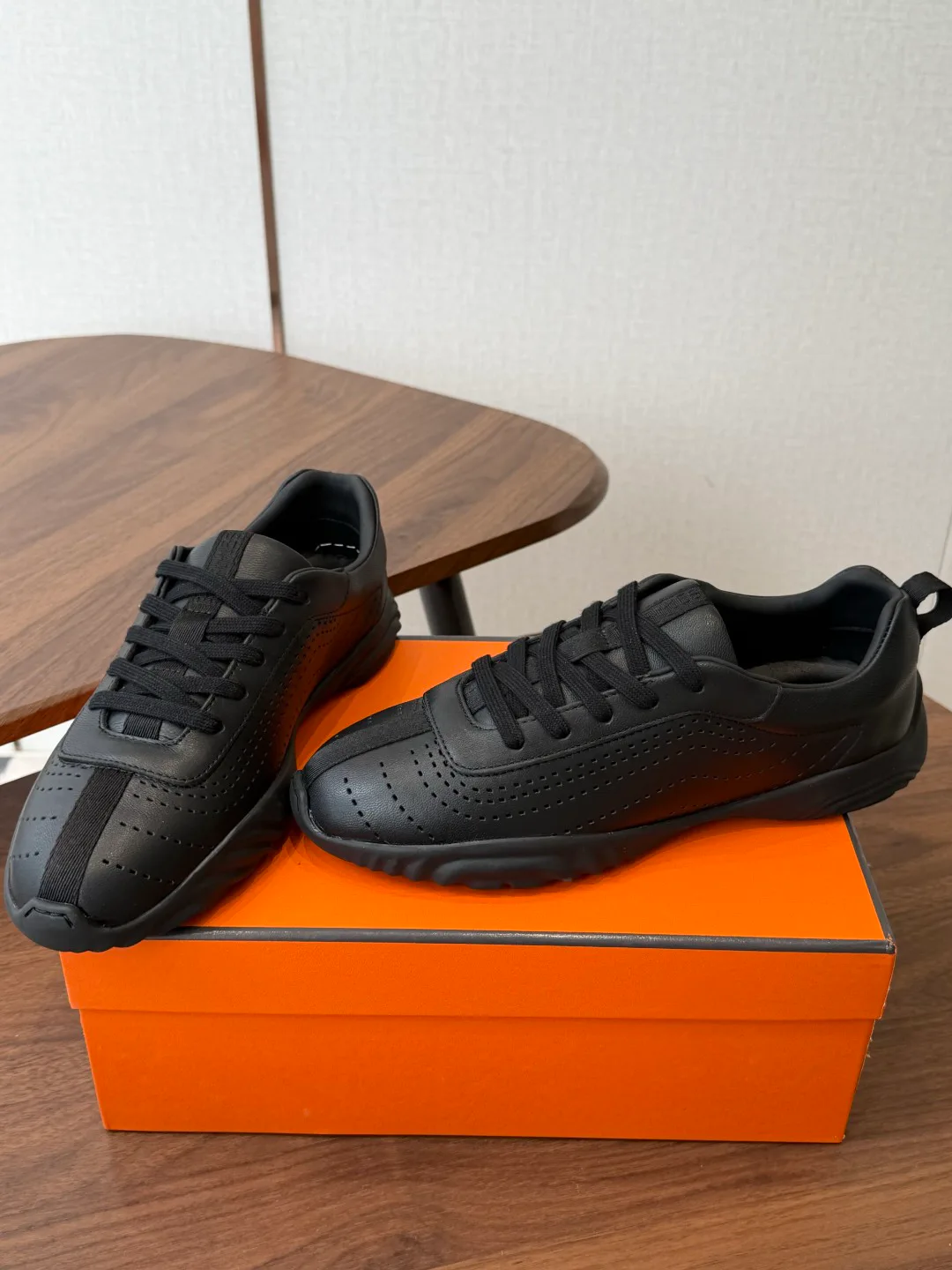 Women's Sneakers HERMES 17128303