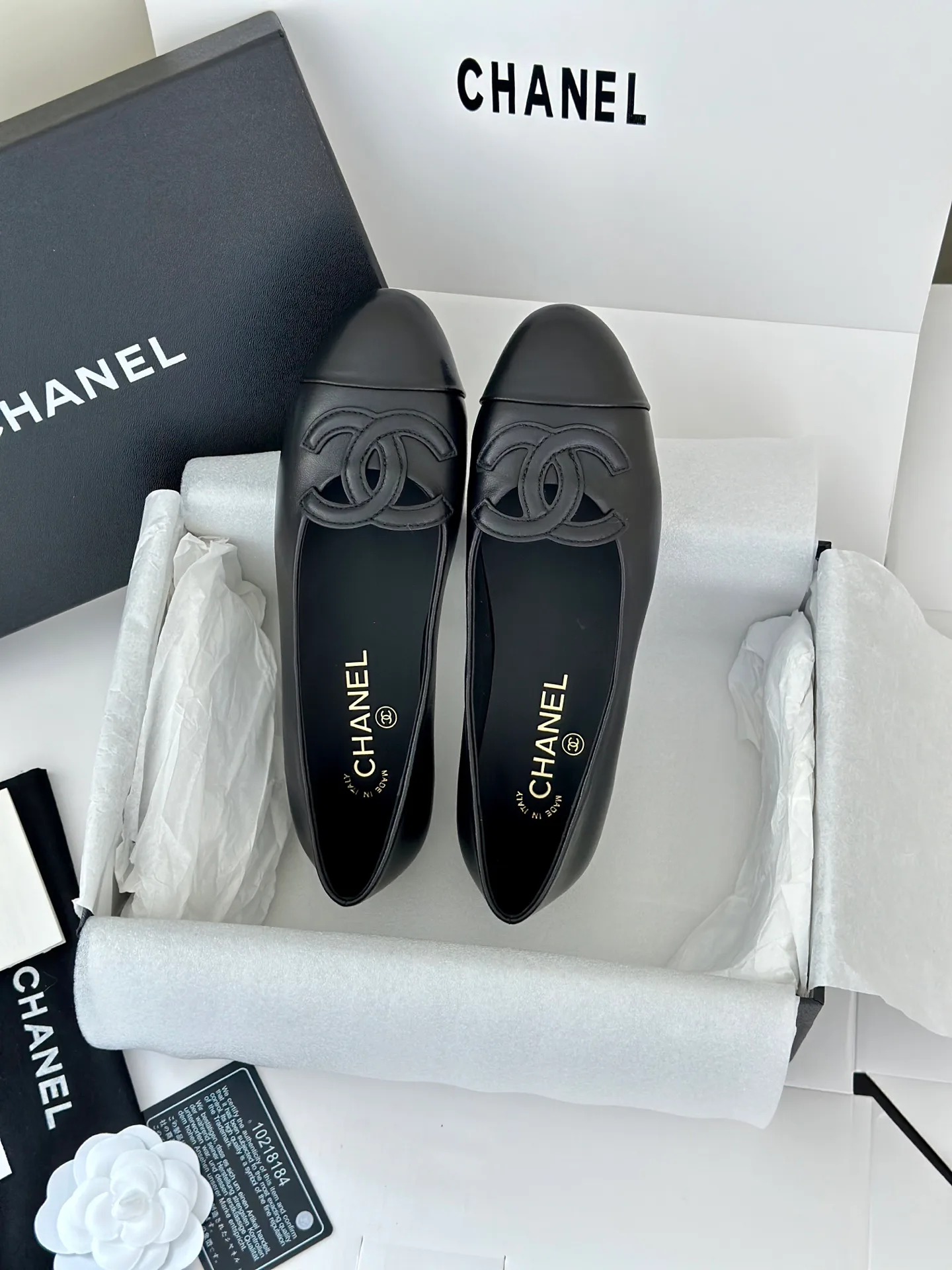 Women's Ballet Flats CHANEL 18143033