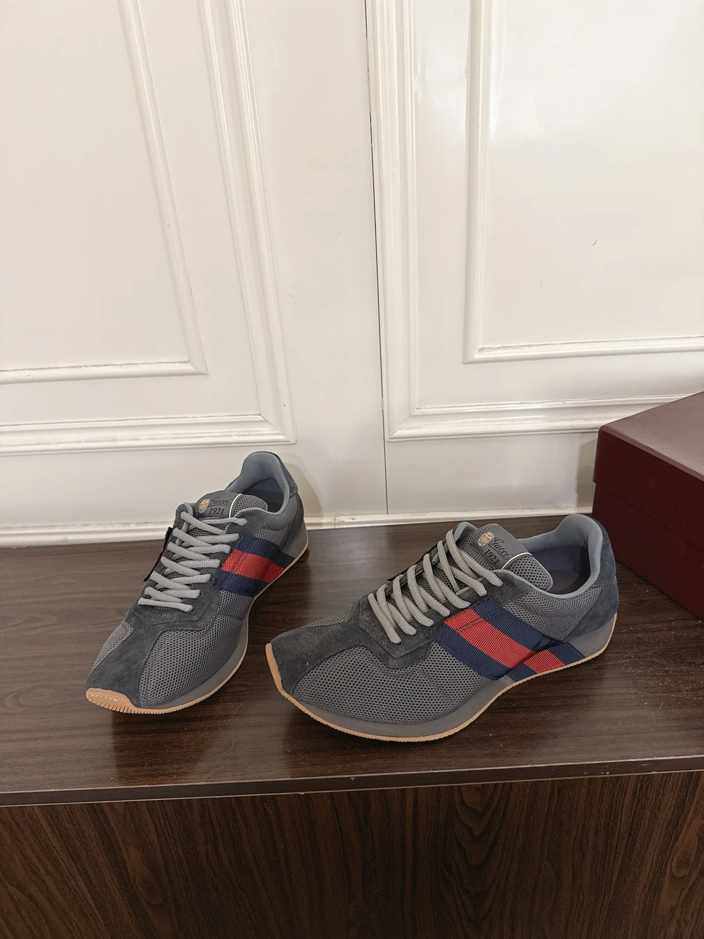 Women's Sneakers GUCCI 17946892