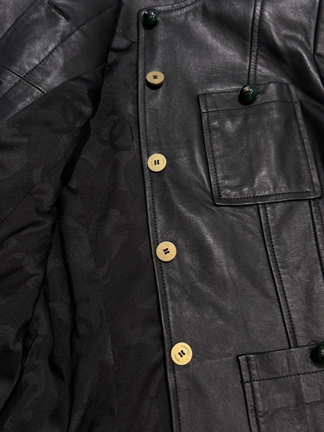 Women's Leather Jackets And Sheepskin Coats CHANEL 18374103