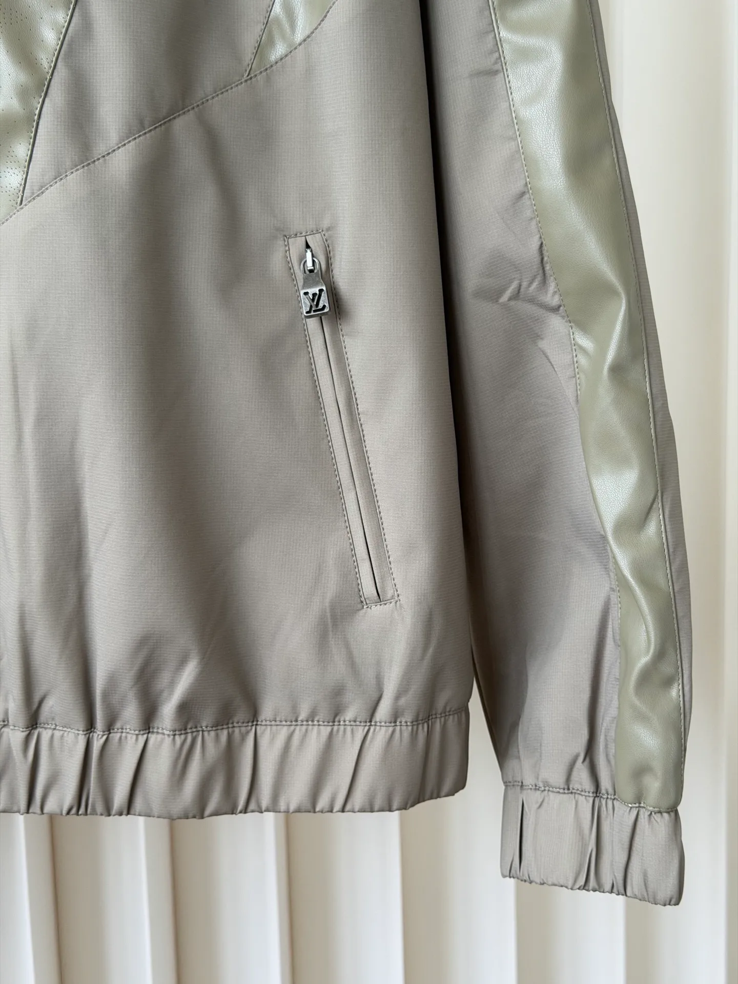 Men's Jackets And Down Jackets LOUIS VUITTON 17660657