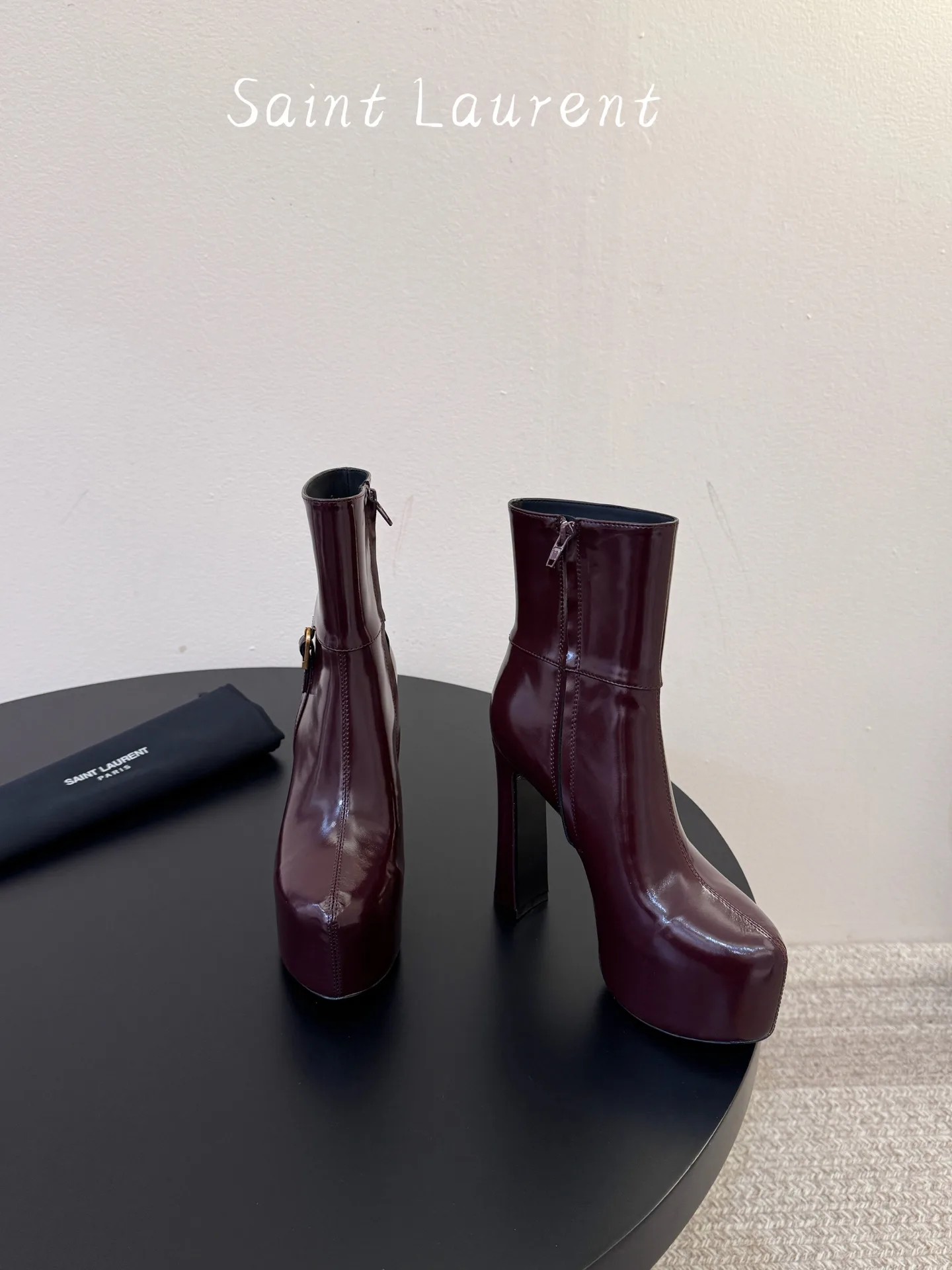 Women's Booties SAINT LAURENT 18241675