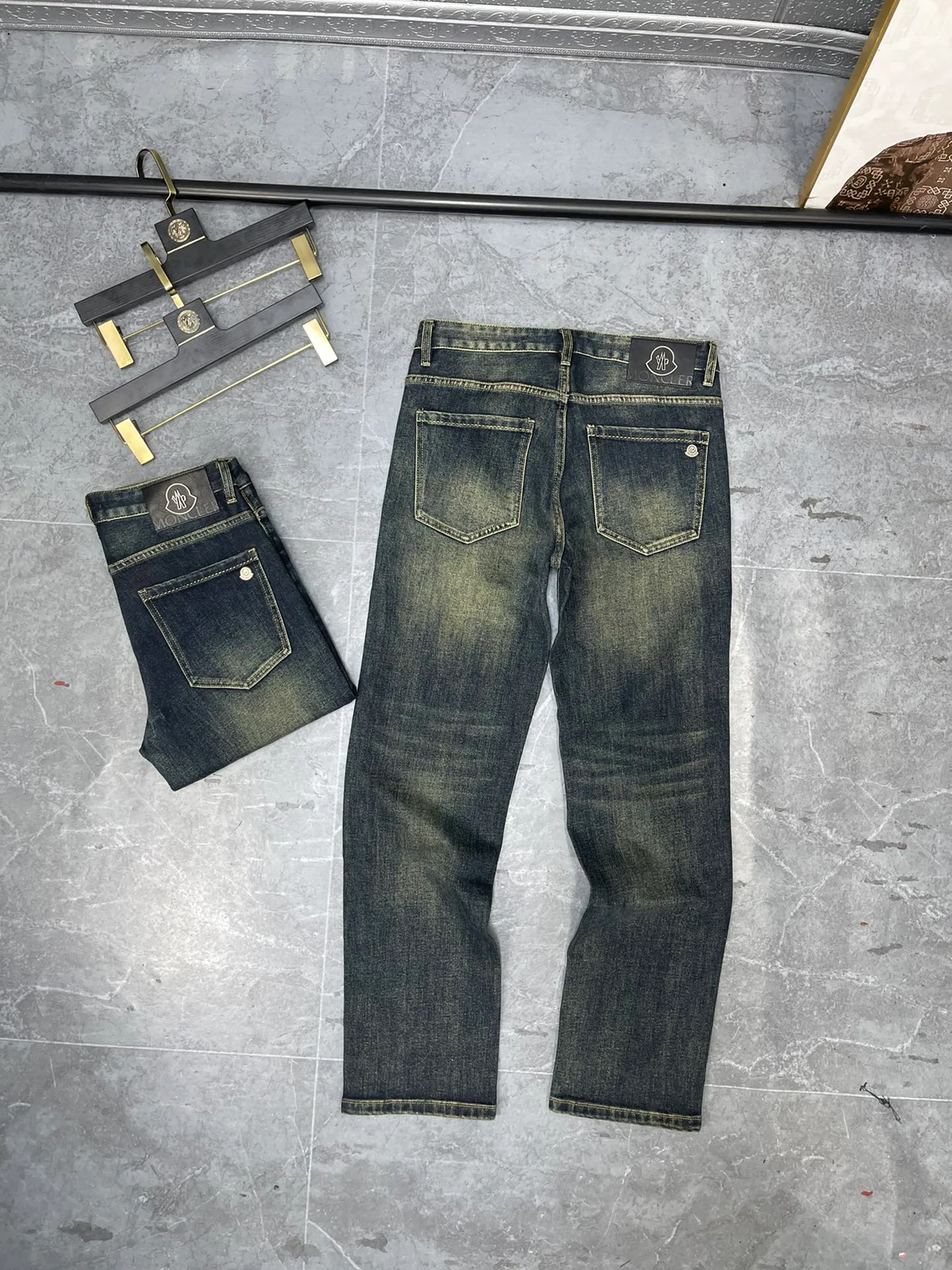 Men's Jeans MONCLER 18068809