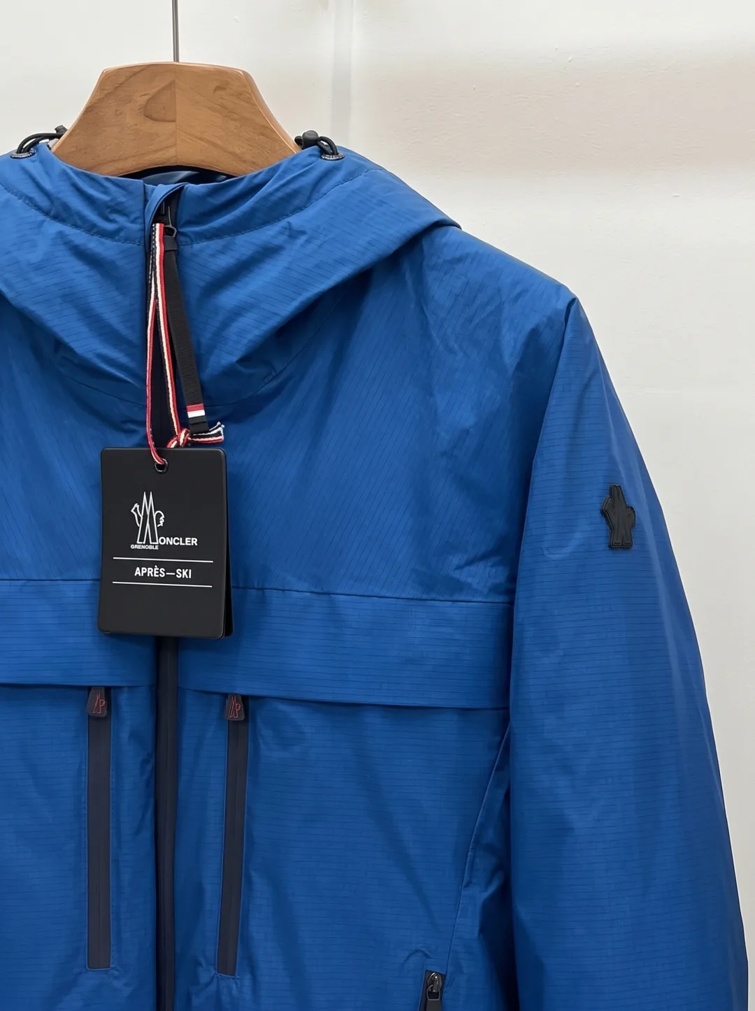 Куртки И Пуховики Мужские Moncler 18596618