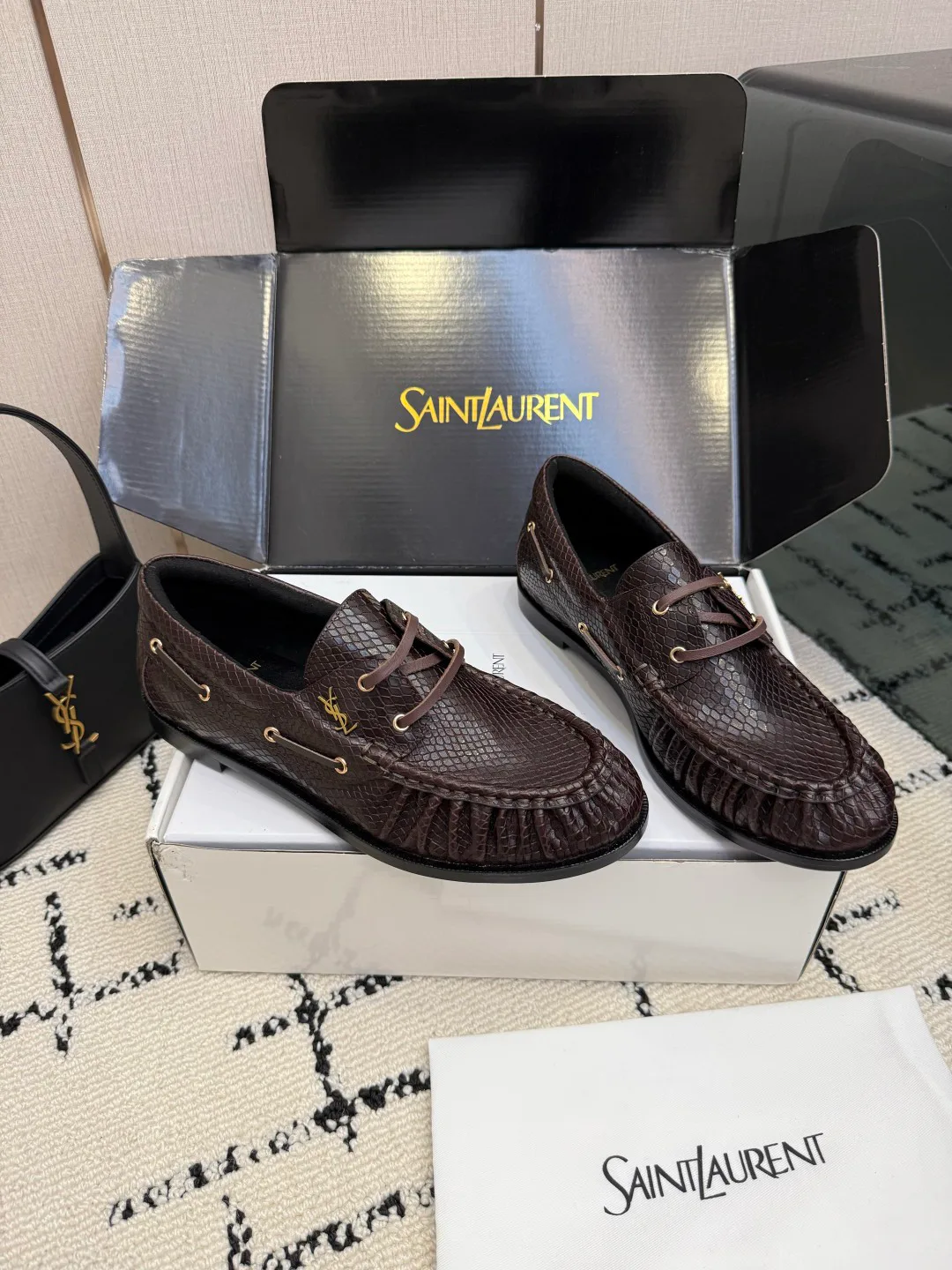 Women's Loafers And Moccasins SAINT LAURENT 17816914
