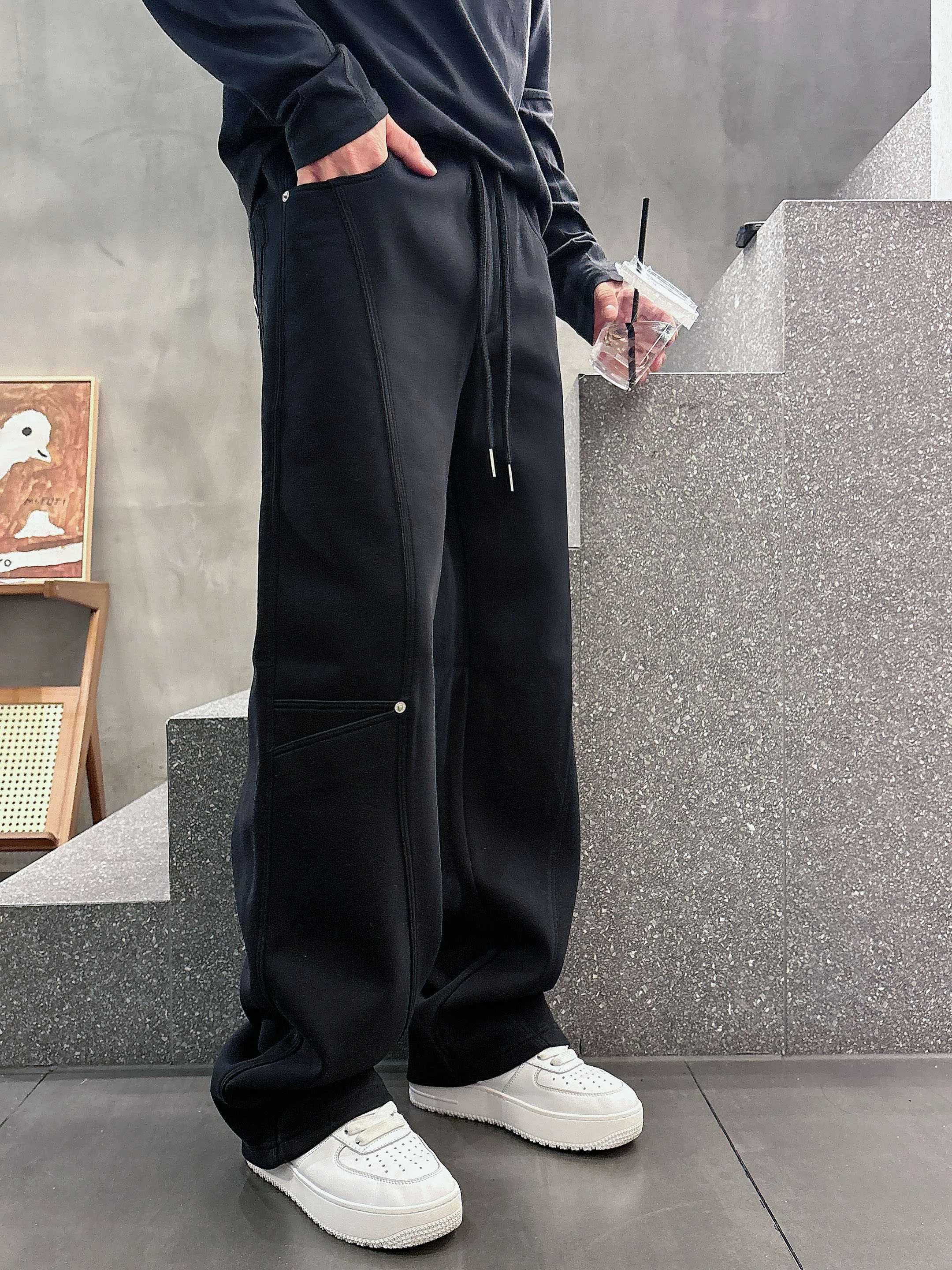Men's Trousers PRADA 18455329