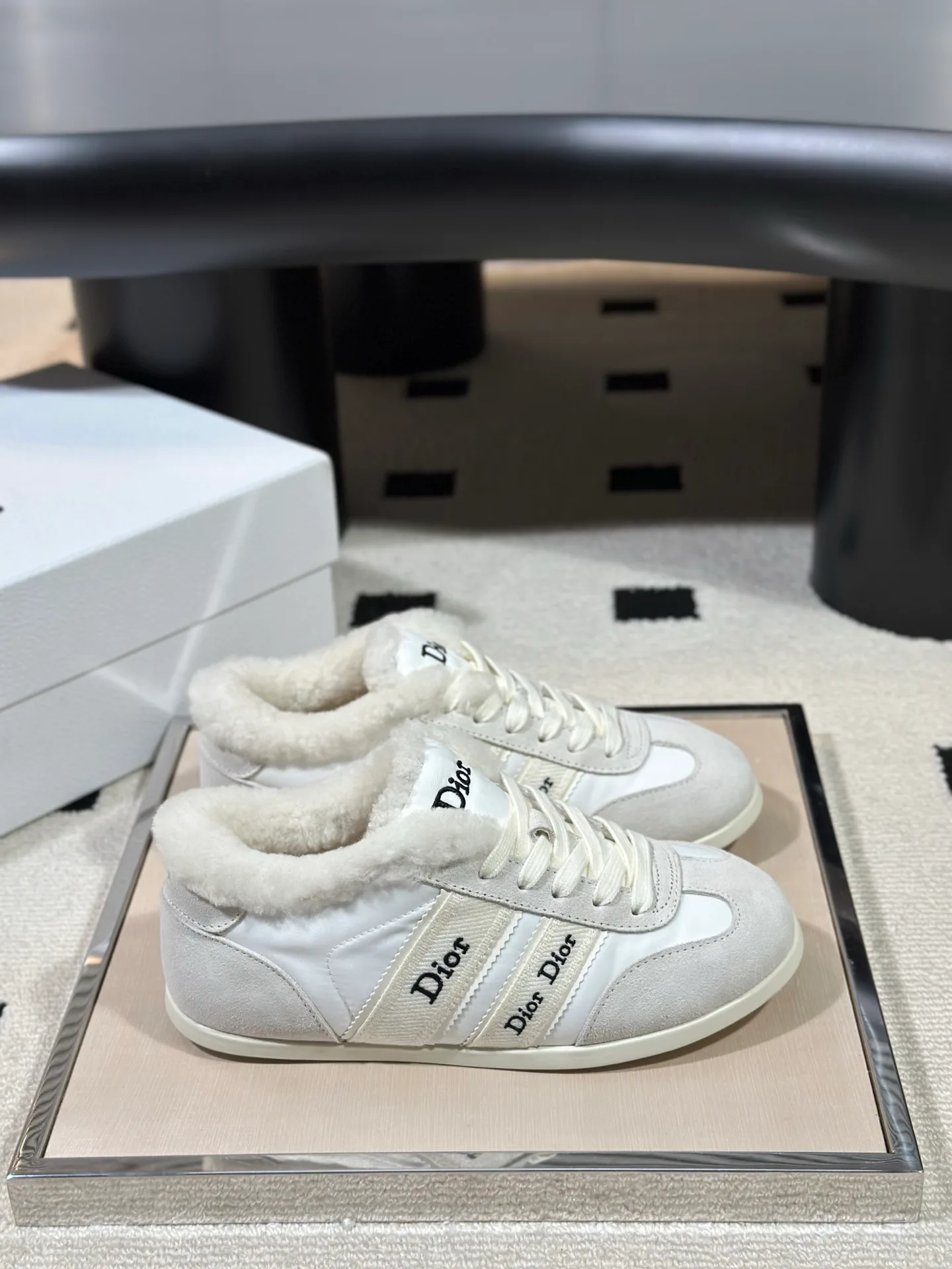 Women's Sneakers CHRISTIAN DIOR 18366779