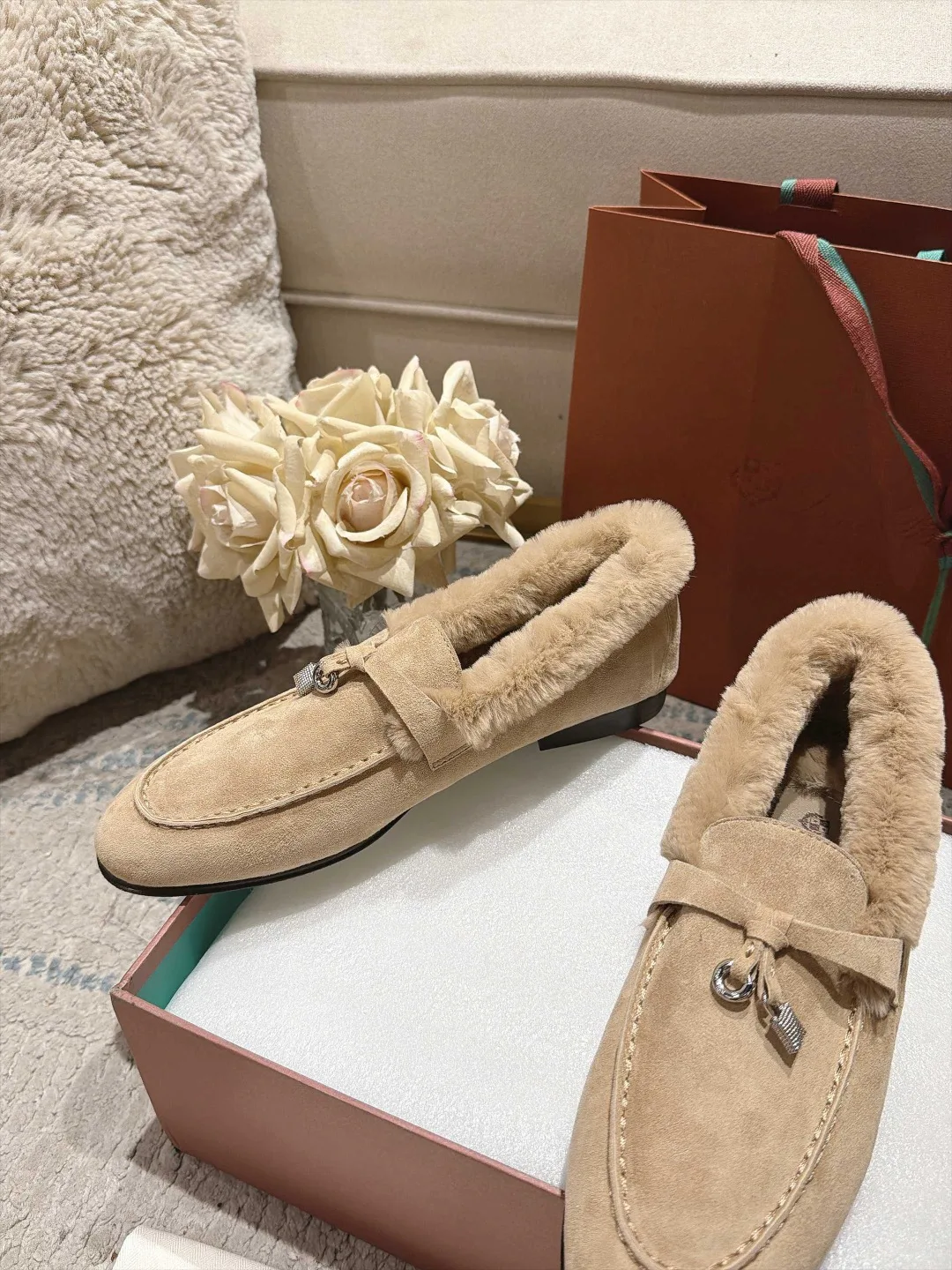 Women's Loafers And Moccasins LORO PIANA 18324654