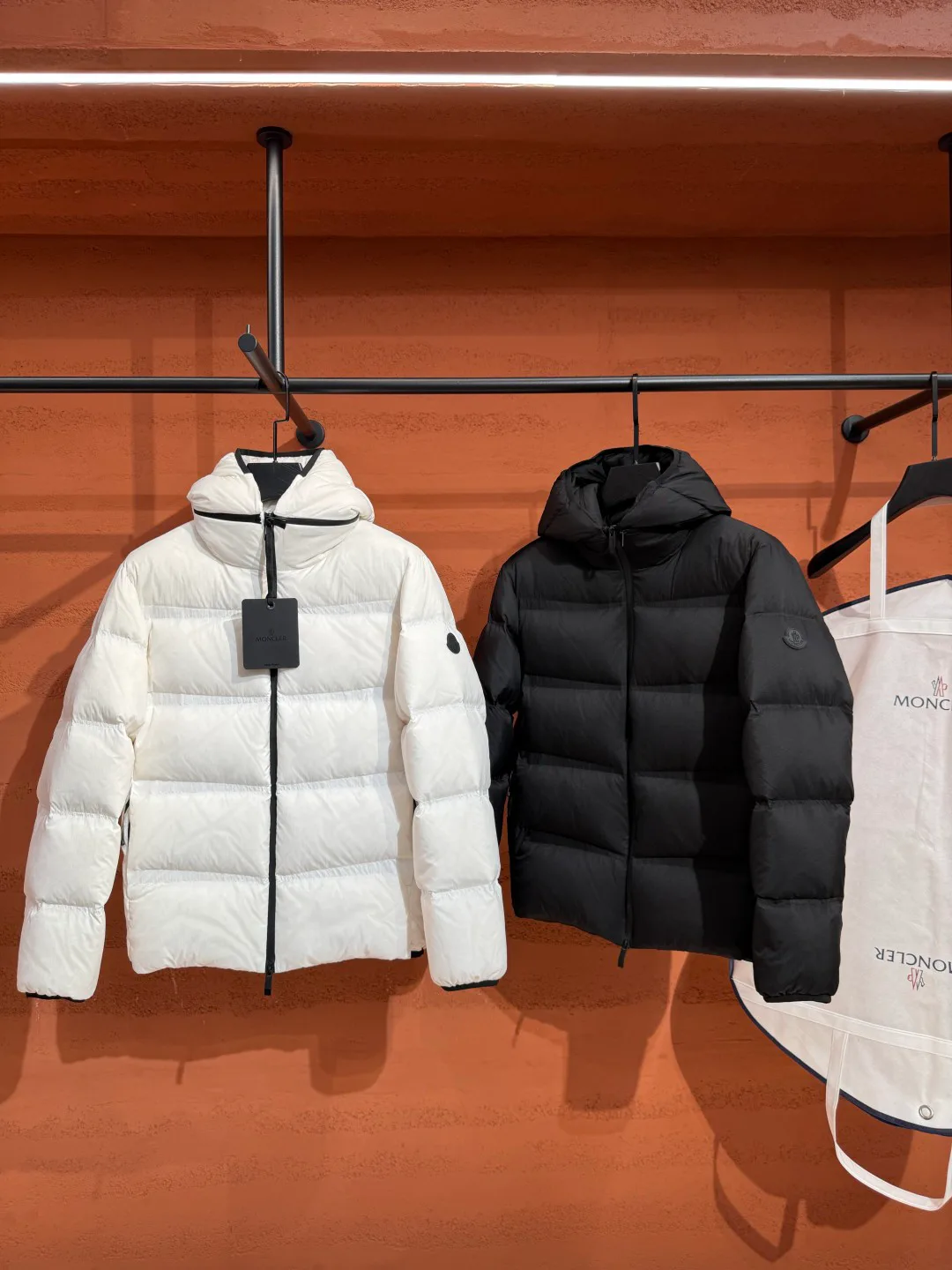 Men's Jackets And Down Jackets MONCLER 18237413