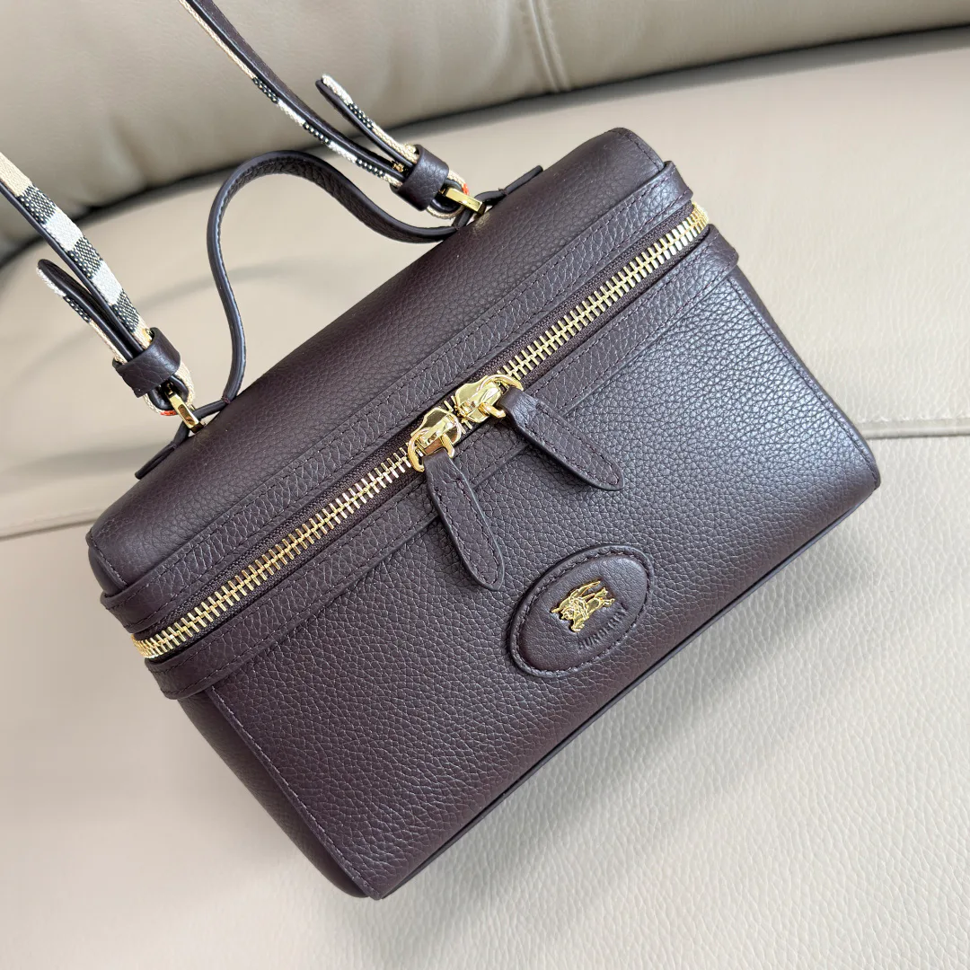 Women's Classic Handbags BURBERRY 18362279