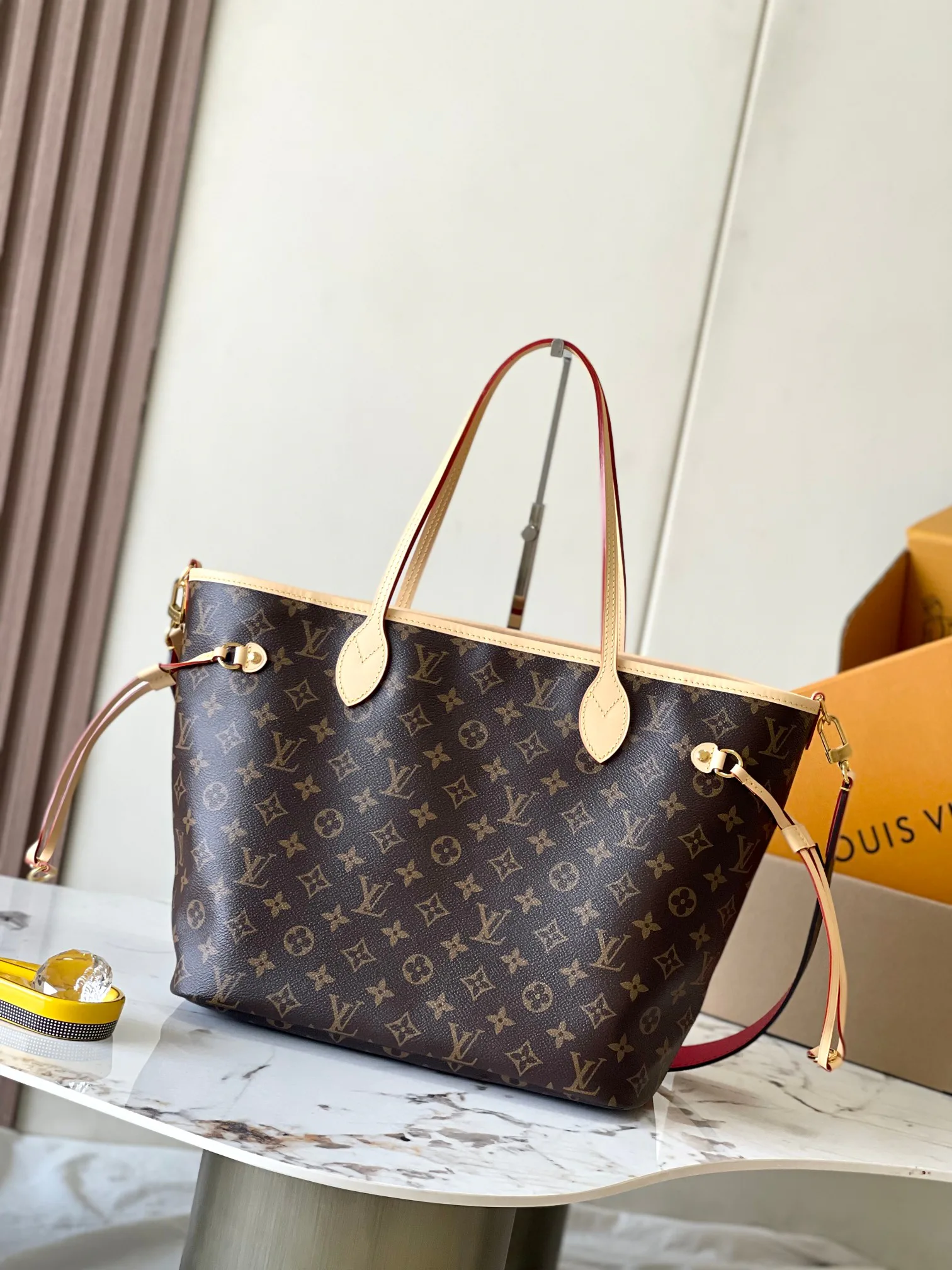 Women's Classic Handbags LOUIS VUITTON 18153069