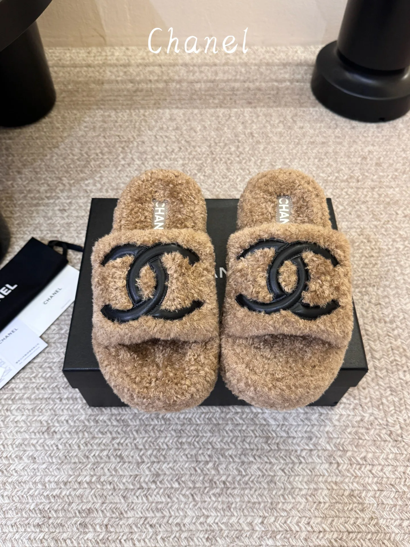Women's Flip-Flops CHANEL 18053860