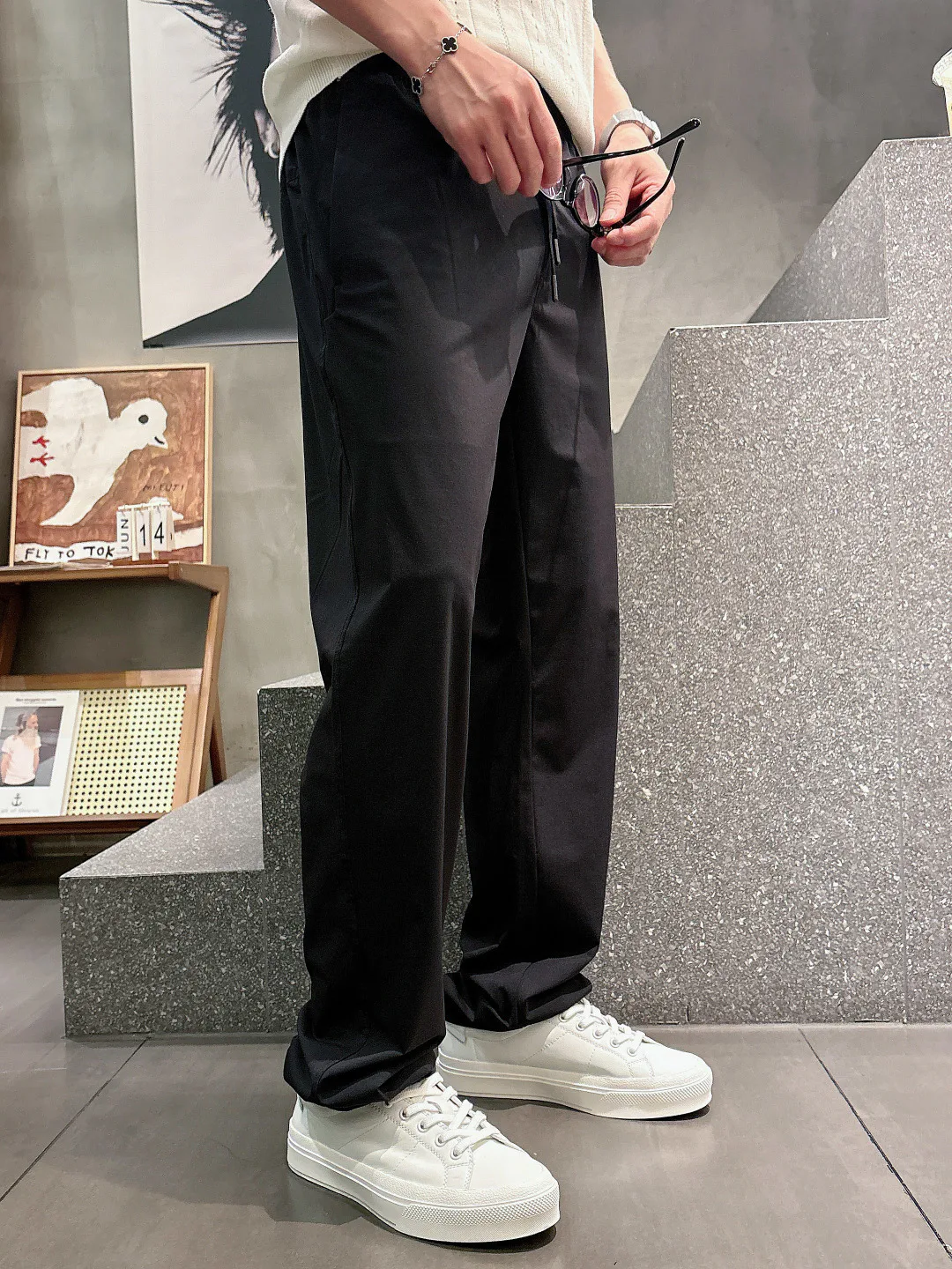 Men's Trousers LOUIS VUITTON 18097670