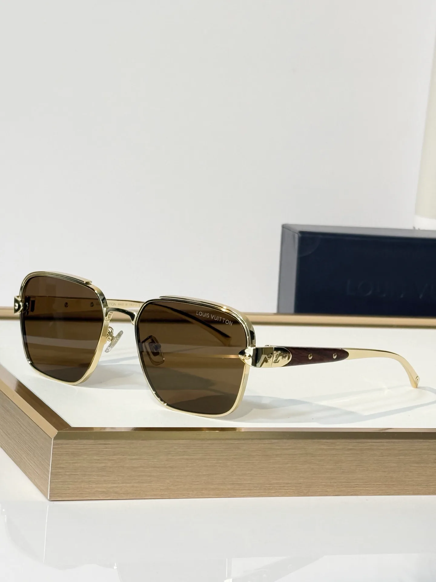 Glasses LOUIS VUITTON 18453222