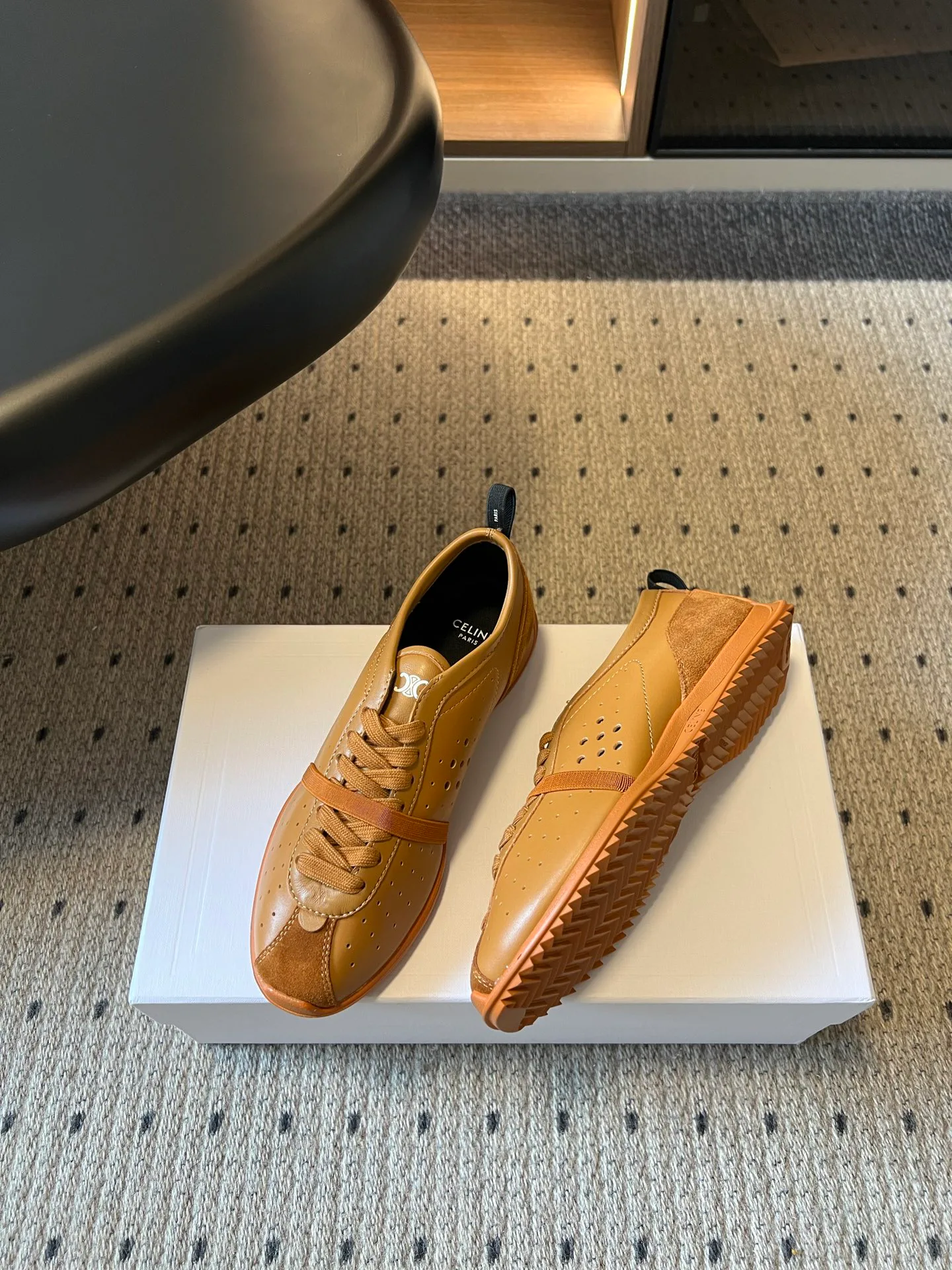 Women's Sneakers CELINE 18120985