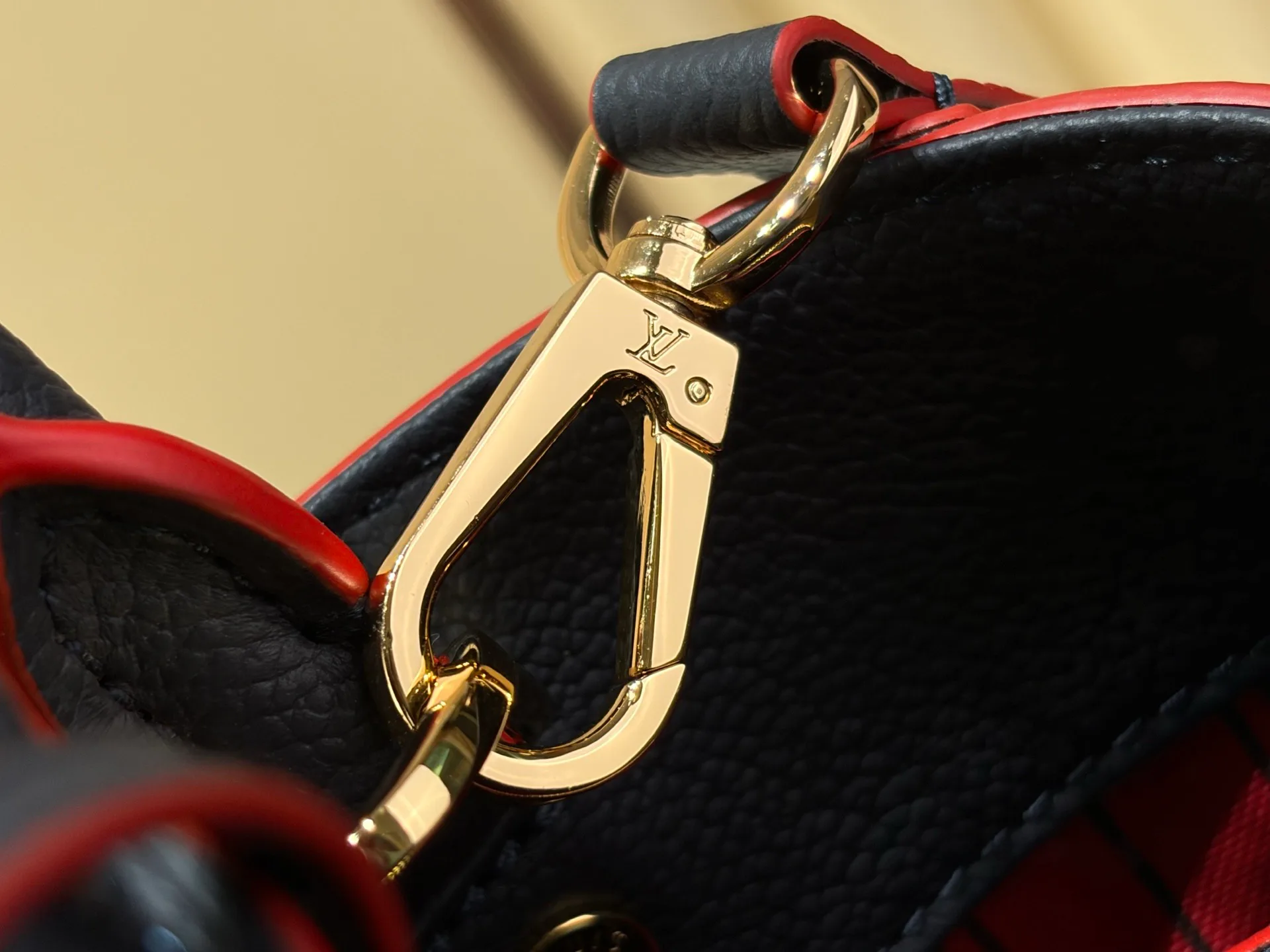 Women's Classic Handbags LOUIS VUITTON 18240329
